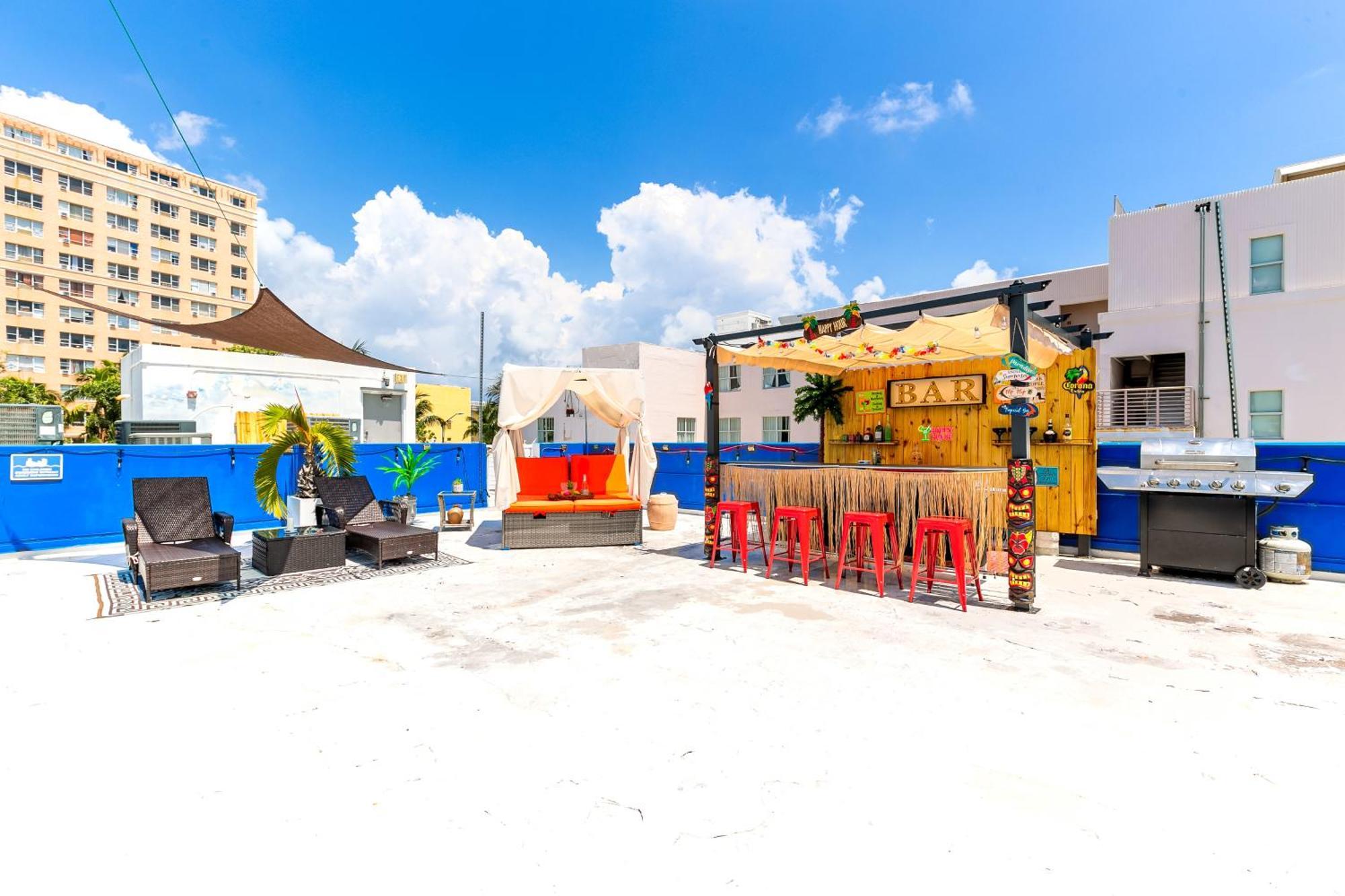 2bedroom 2bath Loft Exclusive Rooftop&jacuzzi,1block From Apartment