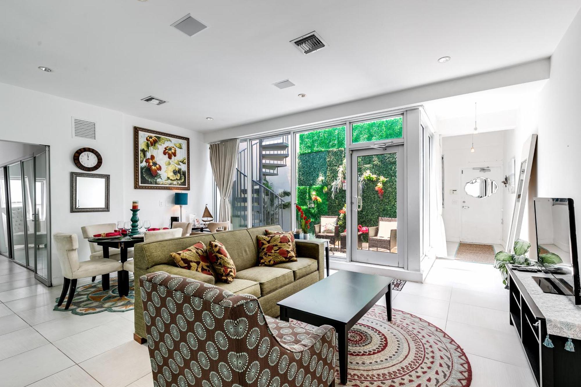 2bedroom 2bath Loft Exclusive Rooftop&jacuzzi,1block From