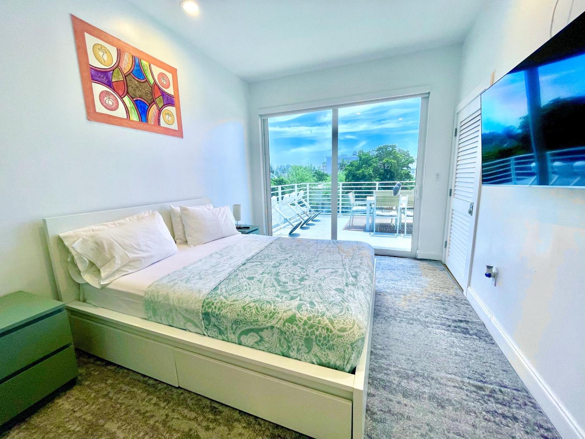 30 Guests Luxury South W Rooftop Miami Beach