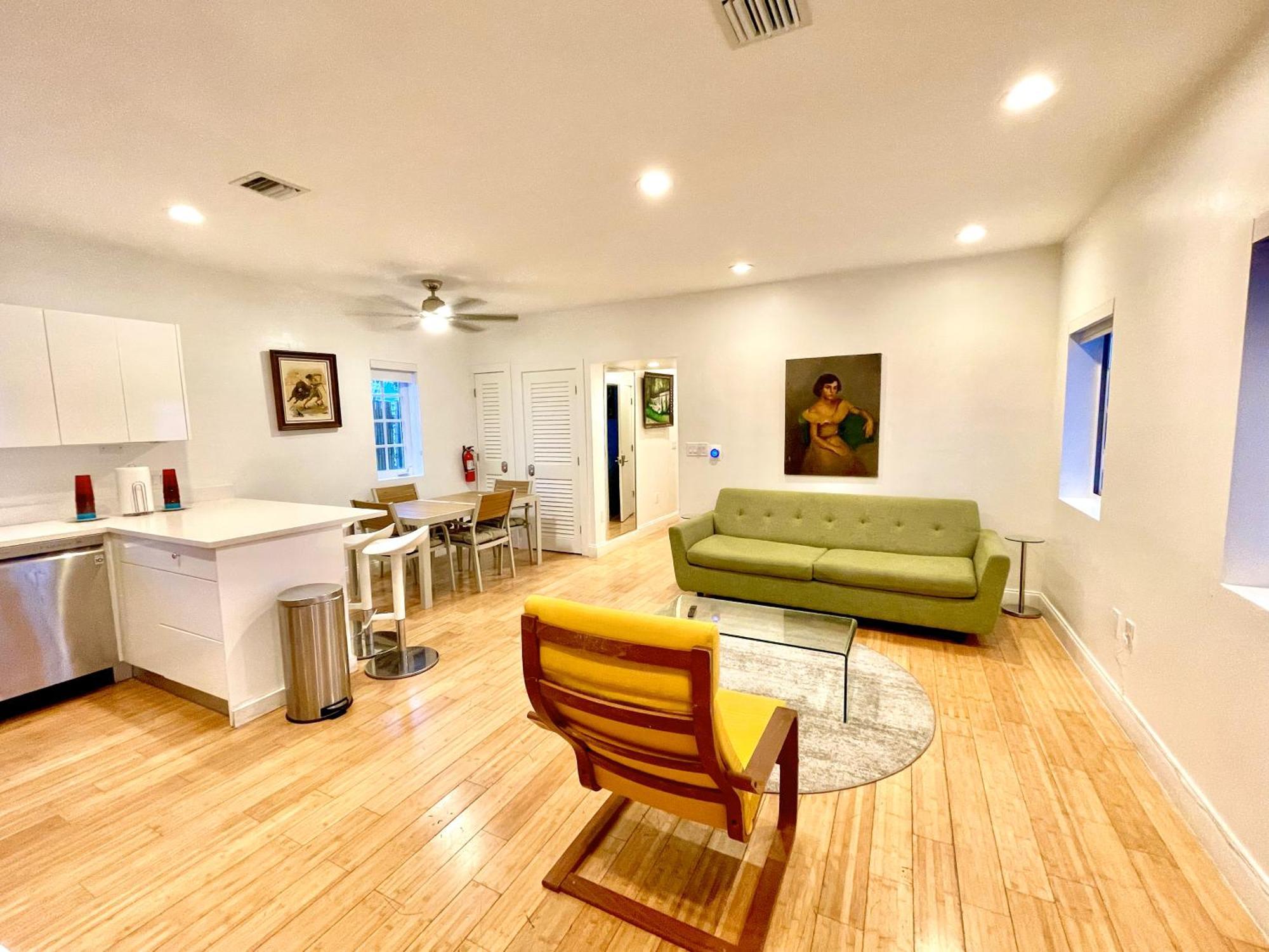20 Guests Luxurious South *