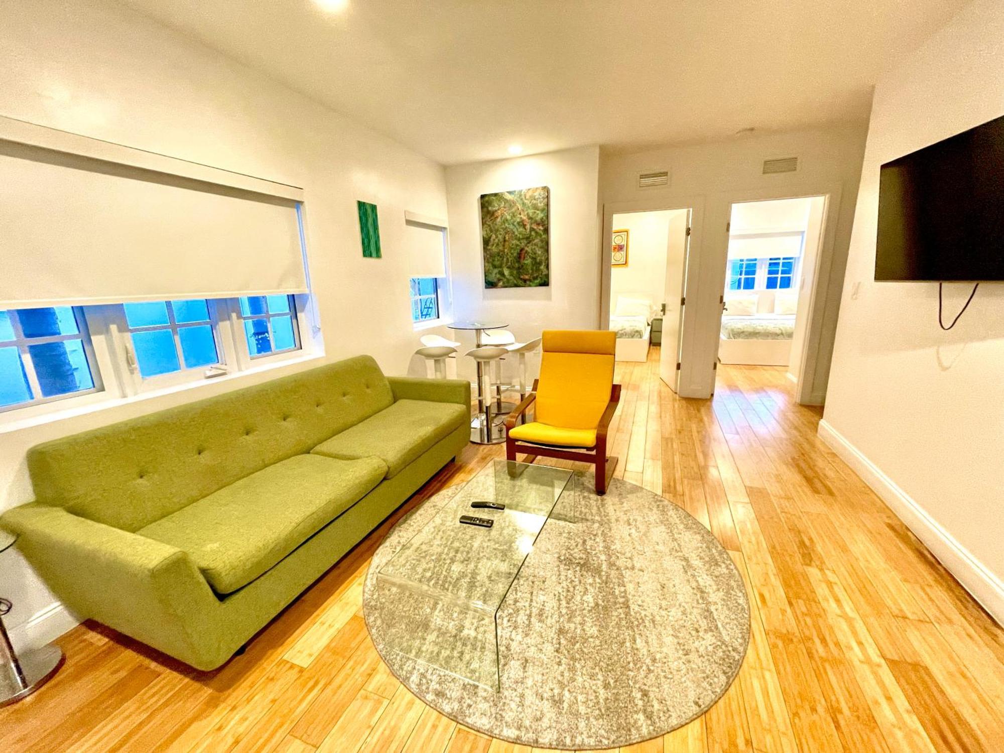 20 Guests Luxurious South Apartment *