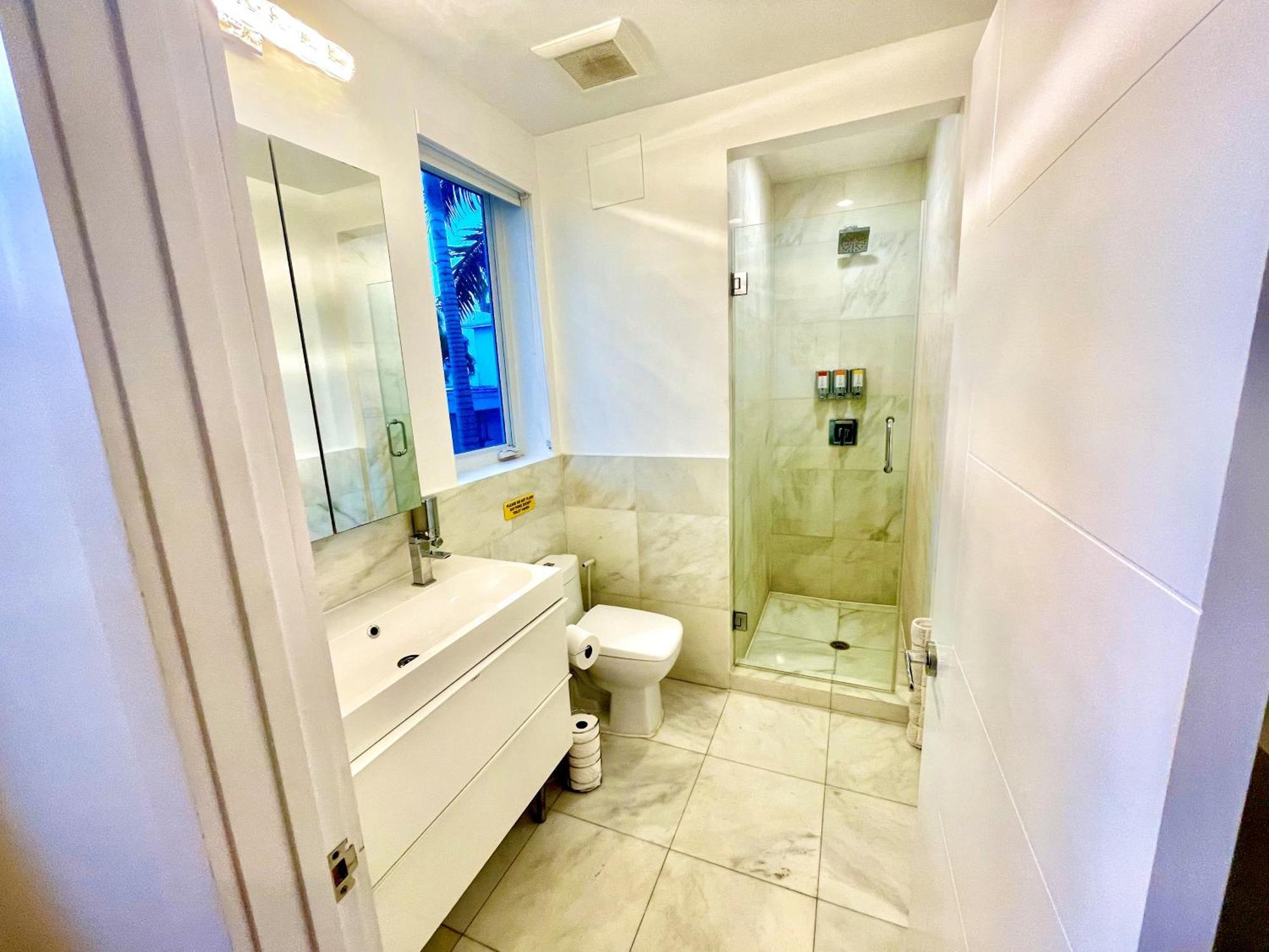 16guests Luxurious South Beach With Rooftop Apartment