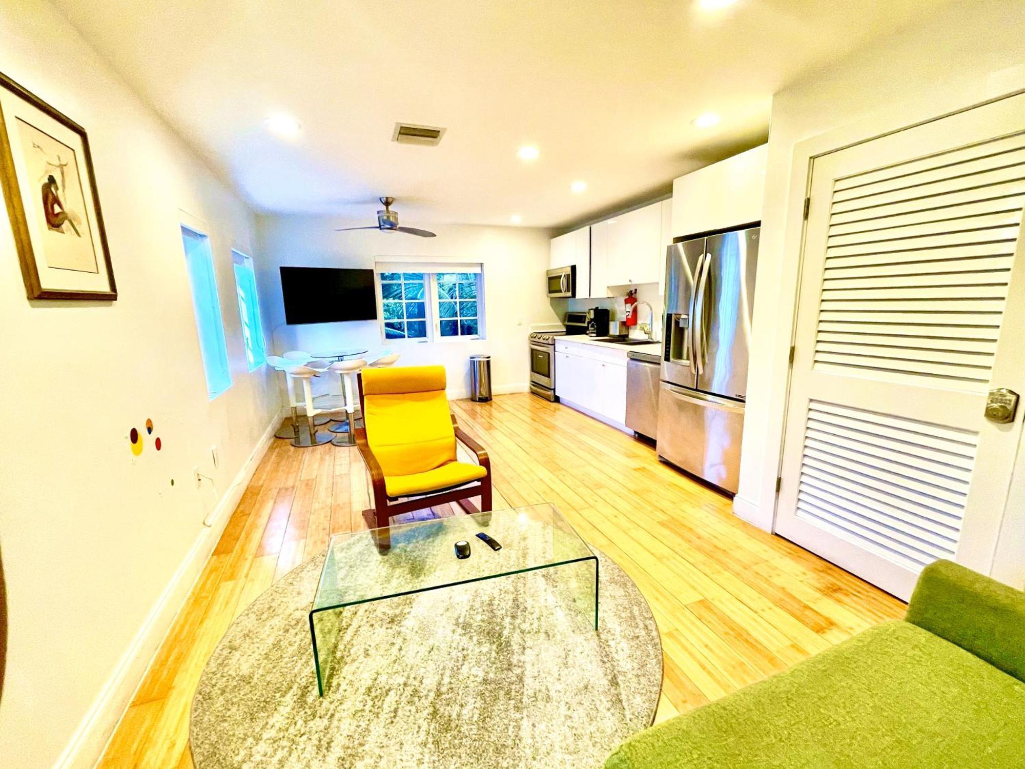 12 Guests Luxurious South 2 * Miami Beach
