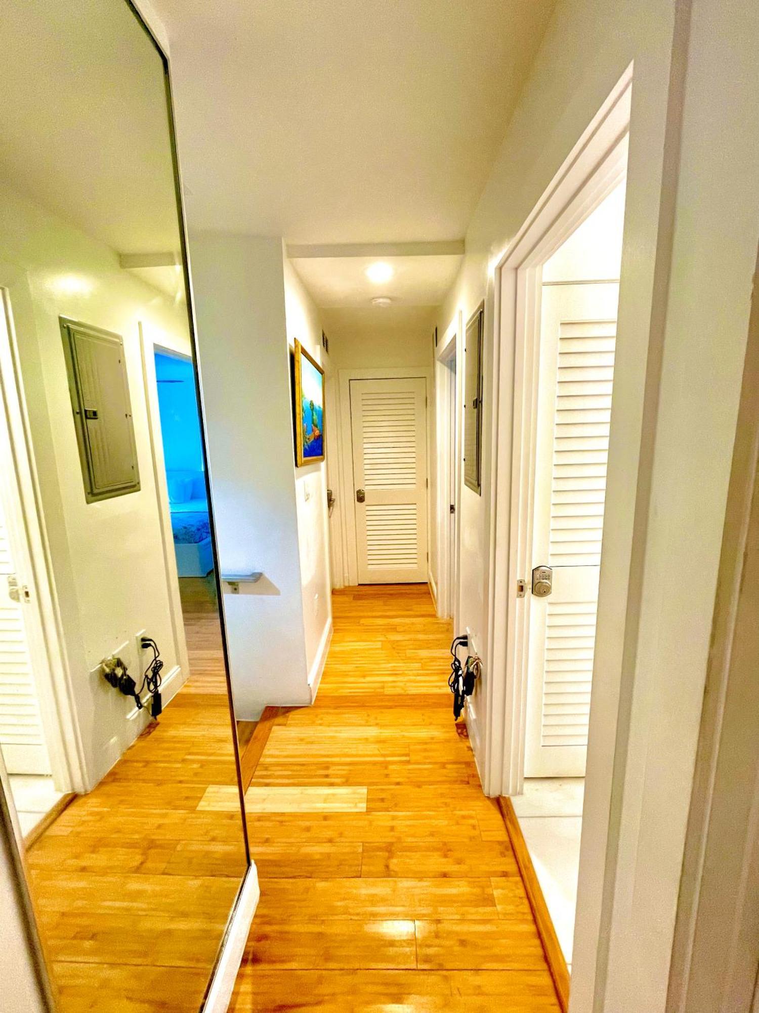 12 Guests Luxurious South 2 Apartment