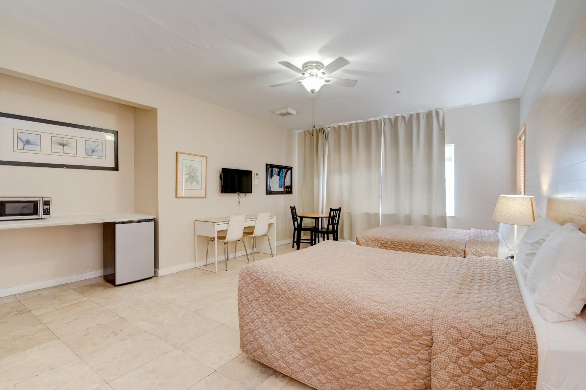 James Hotel