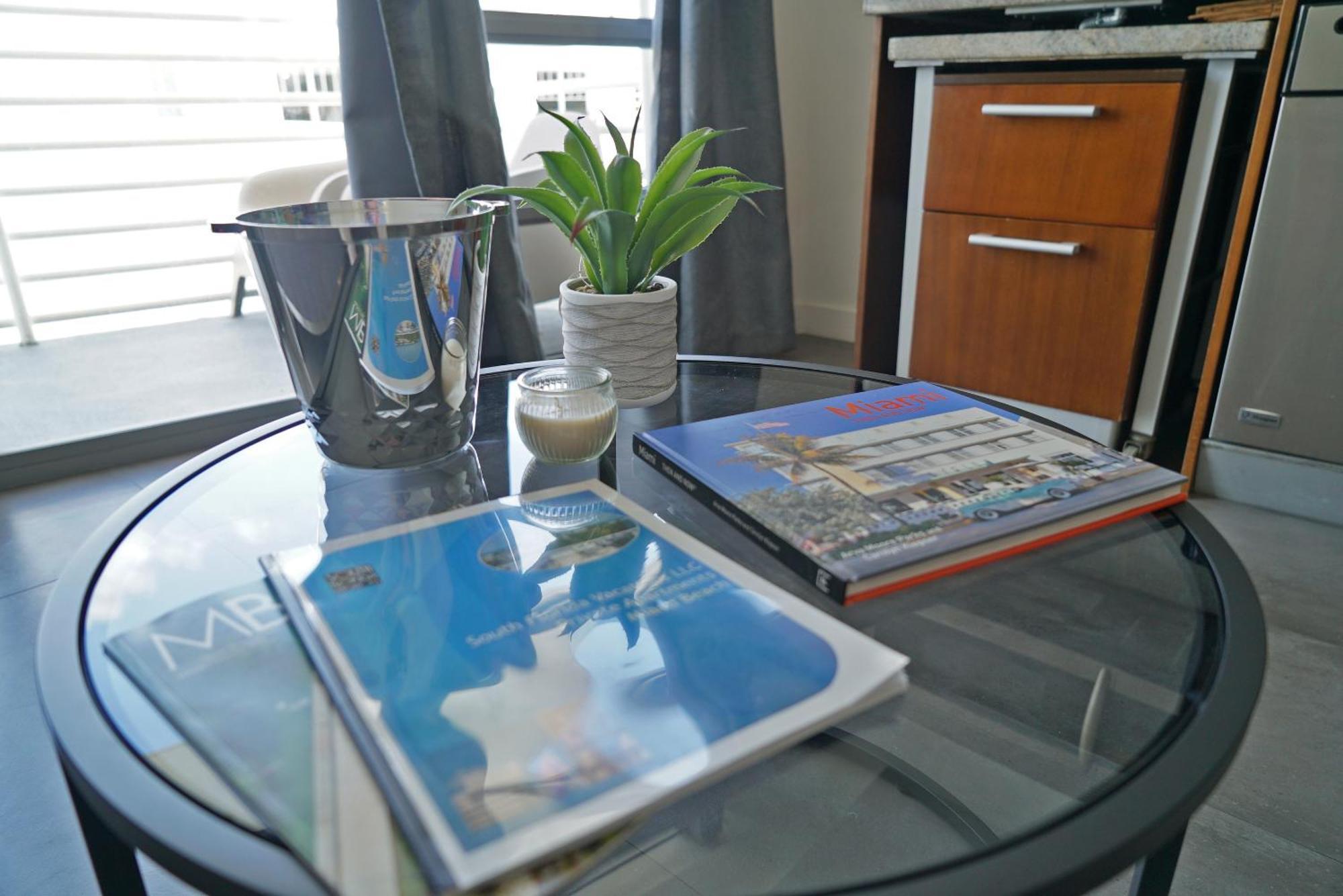 Aparthotel Deluxe At The Congress Miami Beach