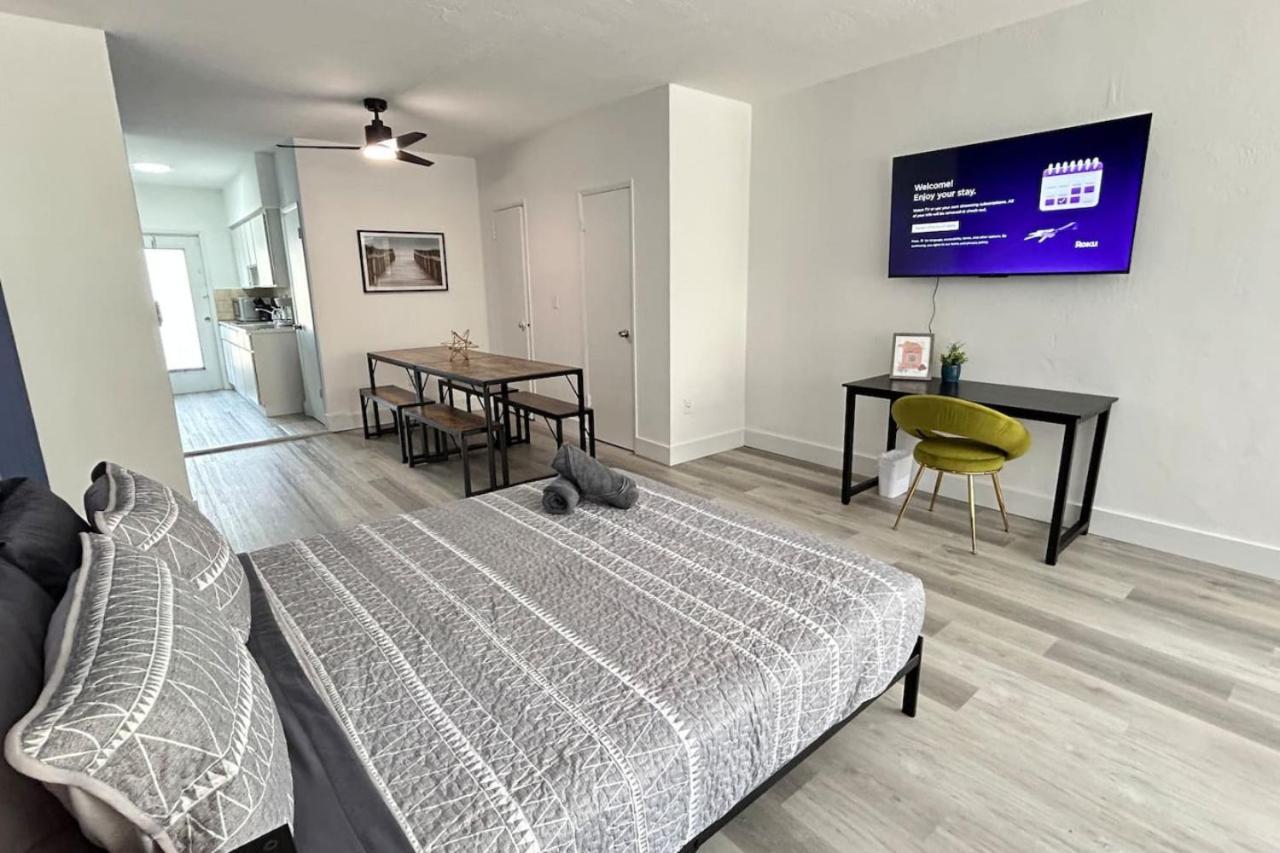 Vintage Vibes Modern Flair South Sanctuary Apartment