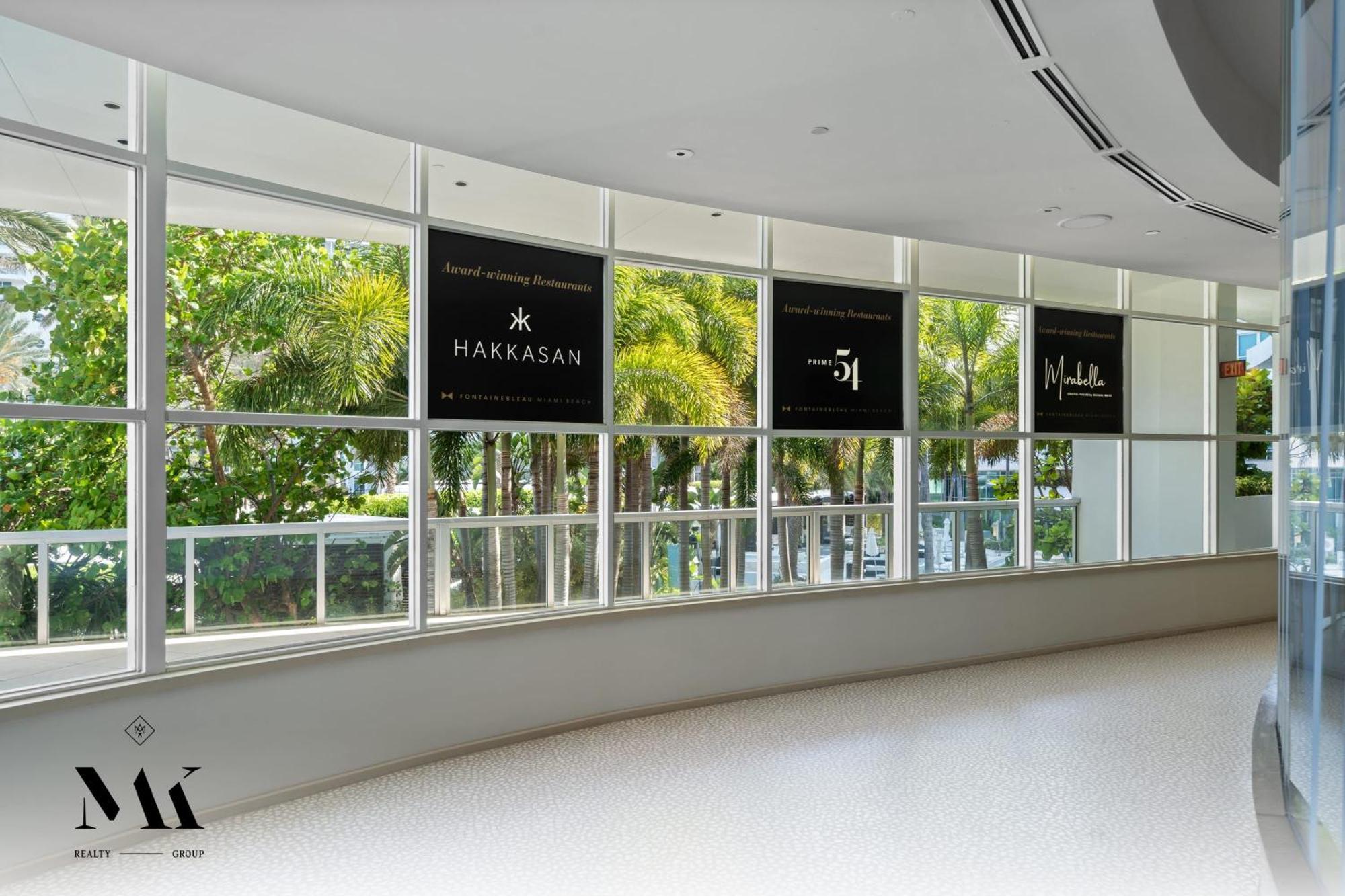 Holiday home Fontainebleau Balcony W Ocean + Bay View Miami Beach