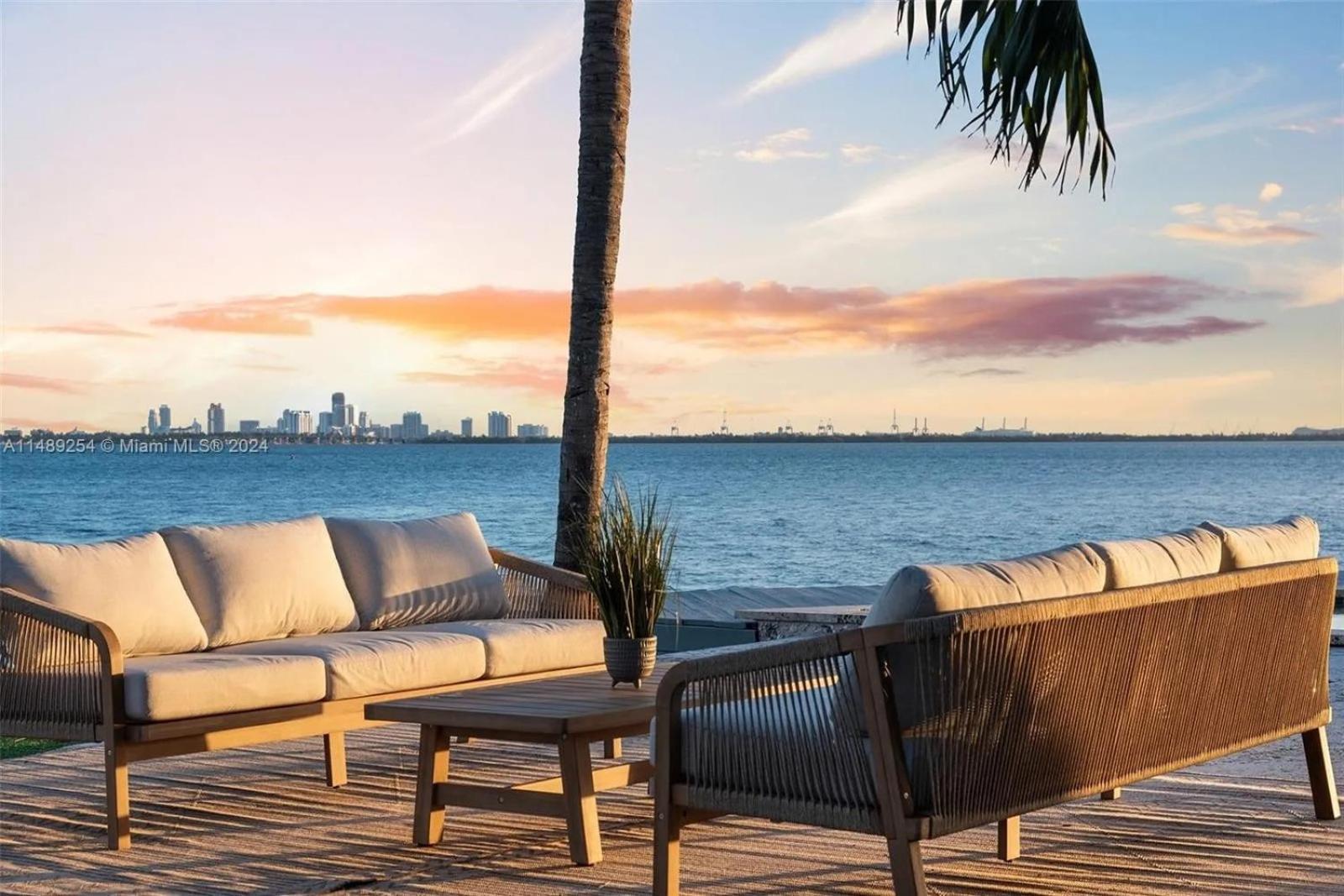 Hashmi Luxury 5bd & 5ba Retreat On North Bay Island Villa *
