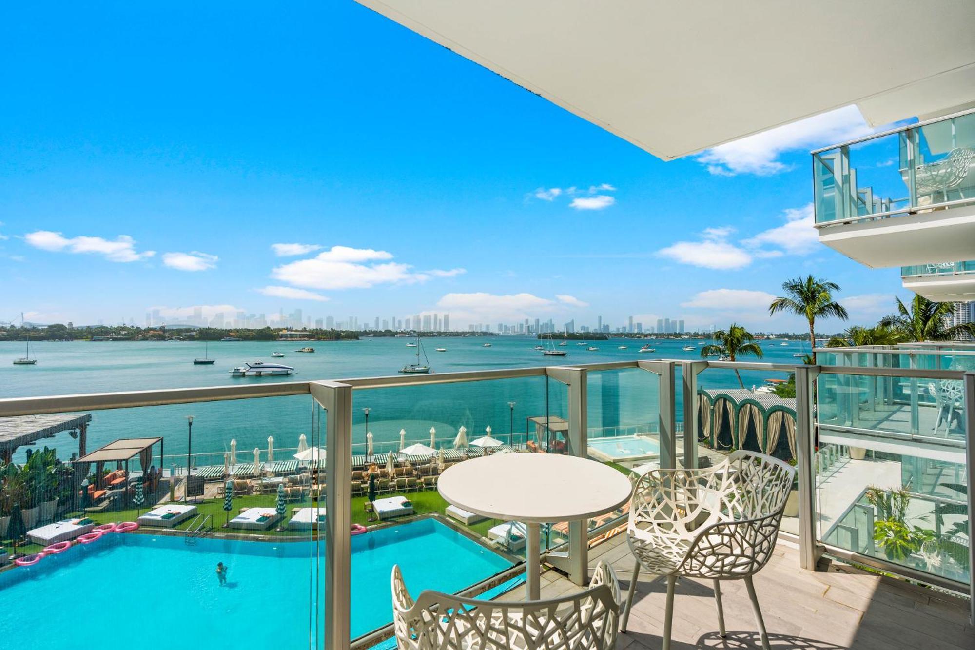 1100 West South Luxe Miami By Joe Semary Apartment *
