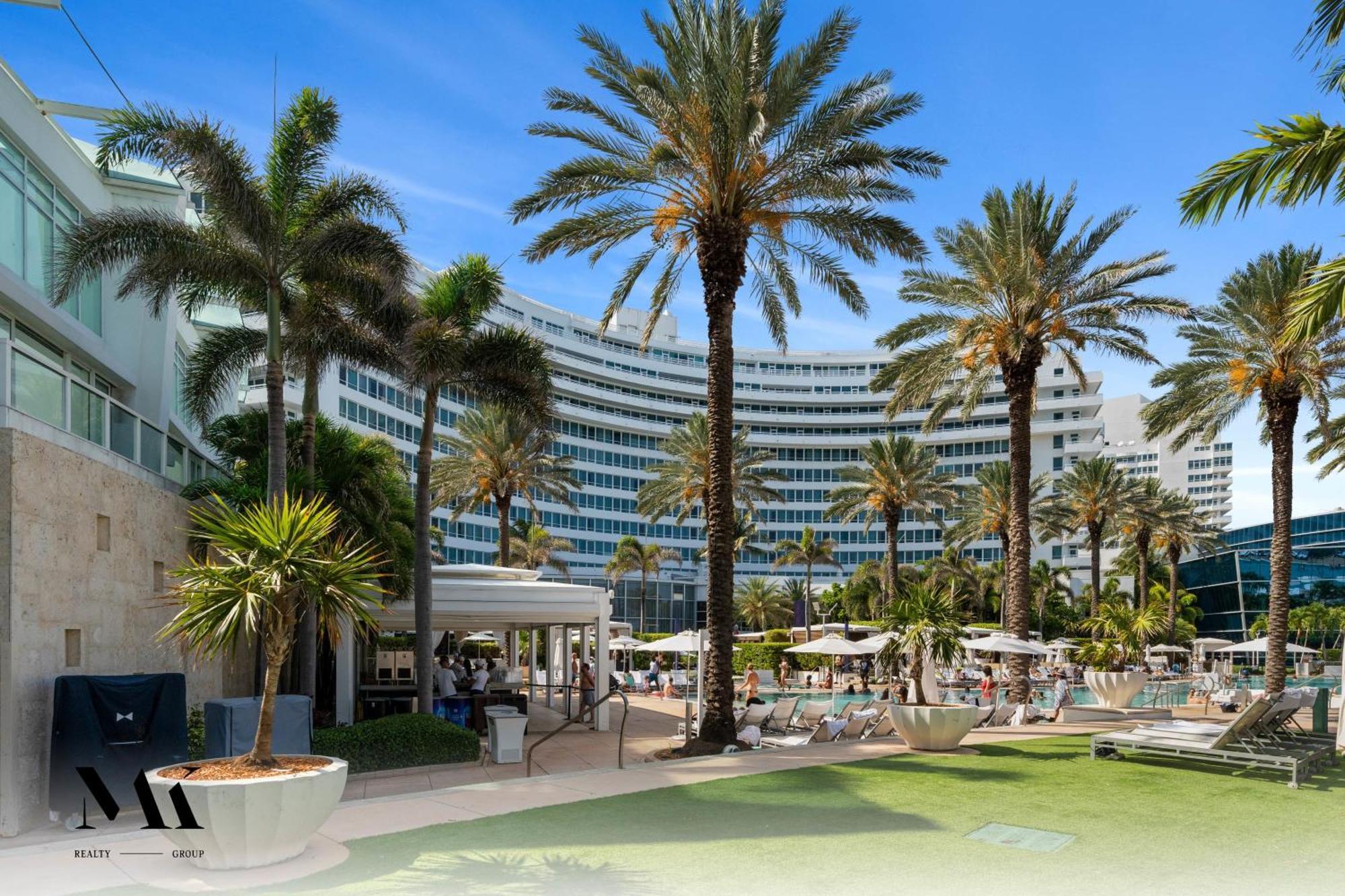 Fontainebleau High Floor W Ocean Views Holiday home