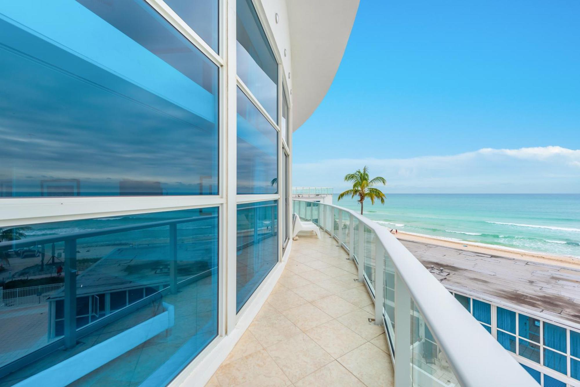 Oceanfront Loft At Castle Beach Club -m15