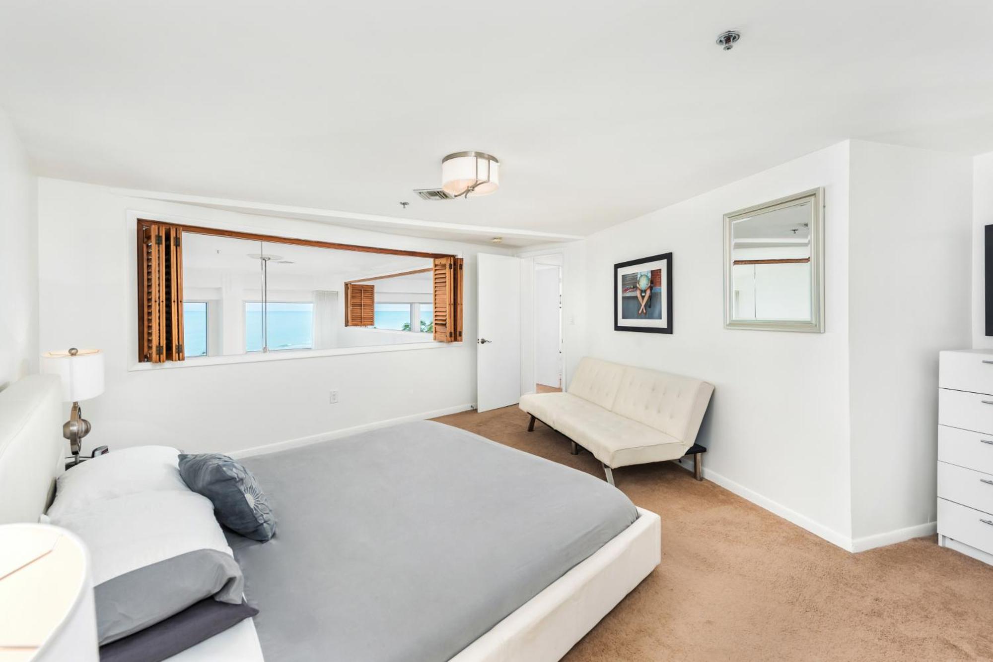 Oceanfront Loft At Castle Beach Club -m15 Aparthotel Miami Beach