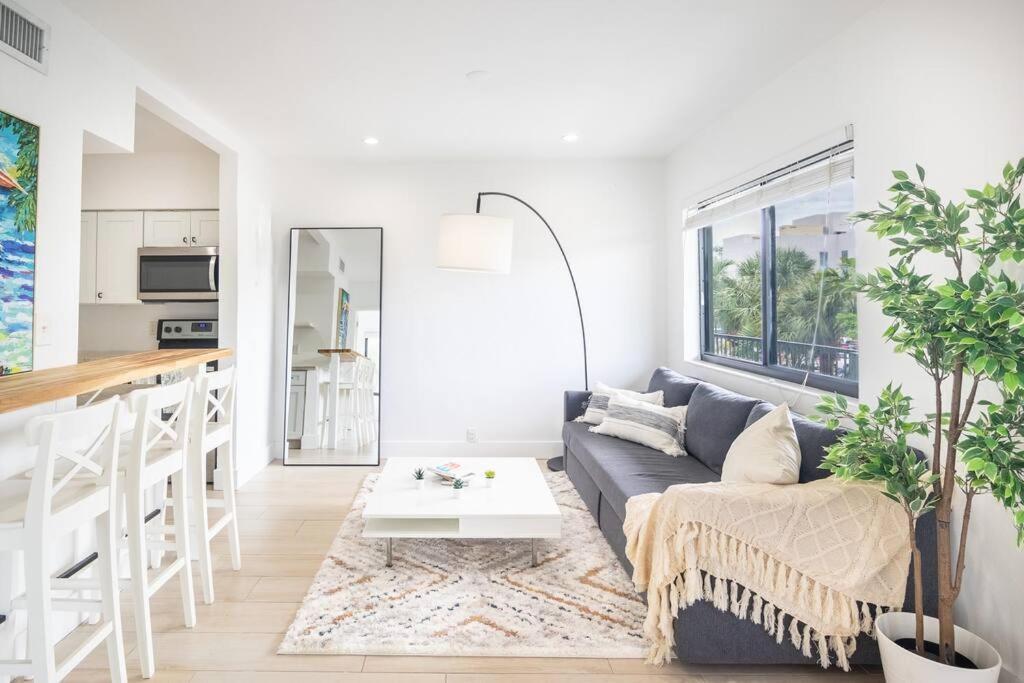 Apartment Comfort And Style 2 Bed 1 Bath 2 Min To The Beach! Miami Beach