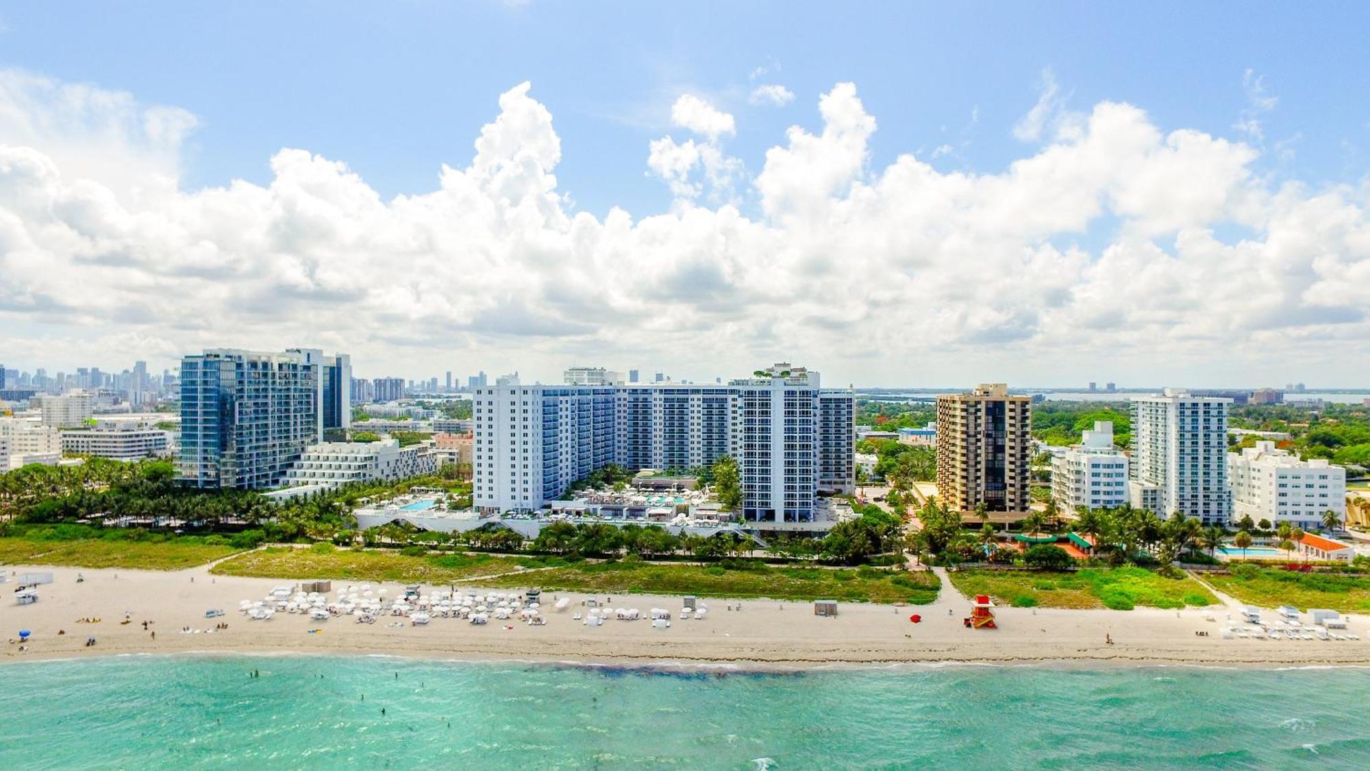 1 1 Bedroom 1 And Half Bathroom Beachfront With Balcony Apartment