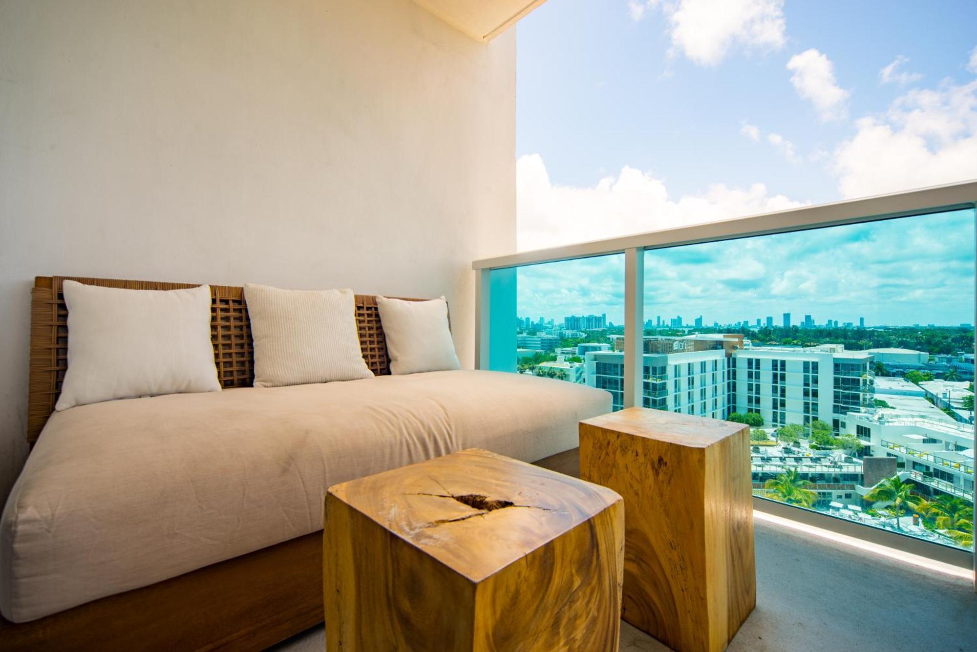 Apartment 1 1 Bedroom 1 And Half Bathroom Beachfront With Balcony