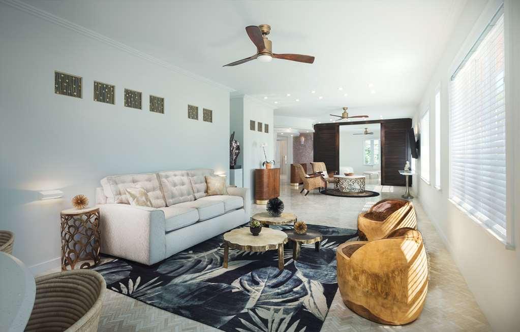 Cardozo South * Miami Beach