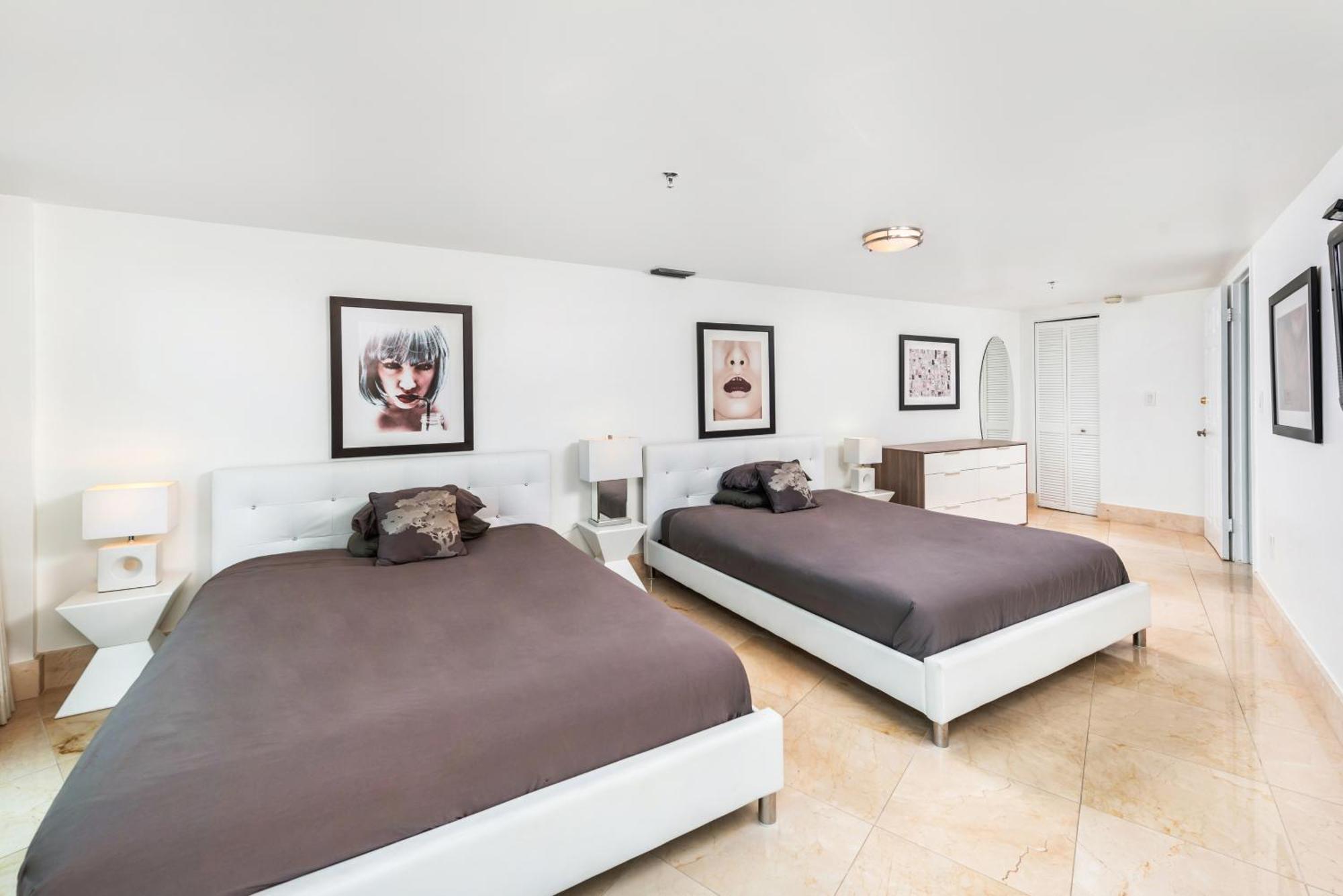 Oceanfront Loft At Castle Beach Club -m15 Miami Beach