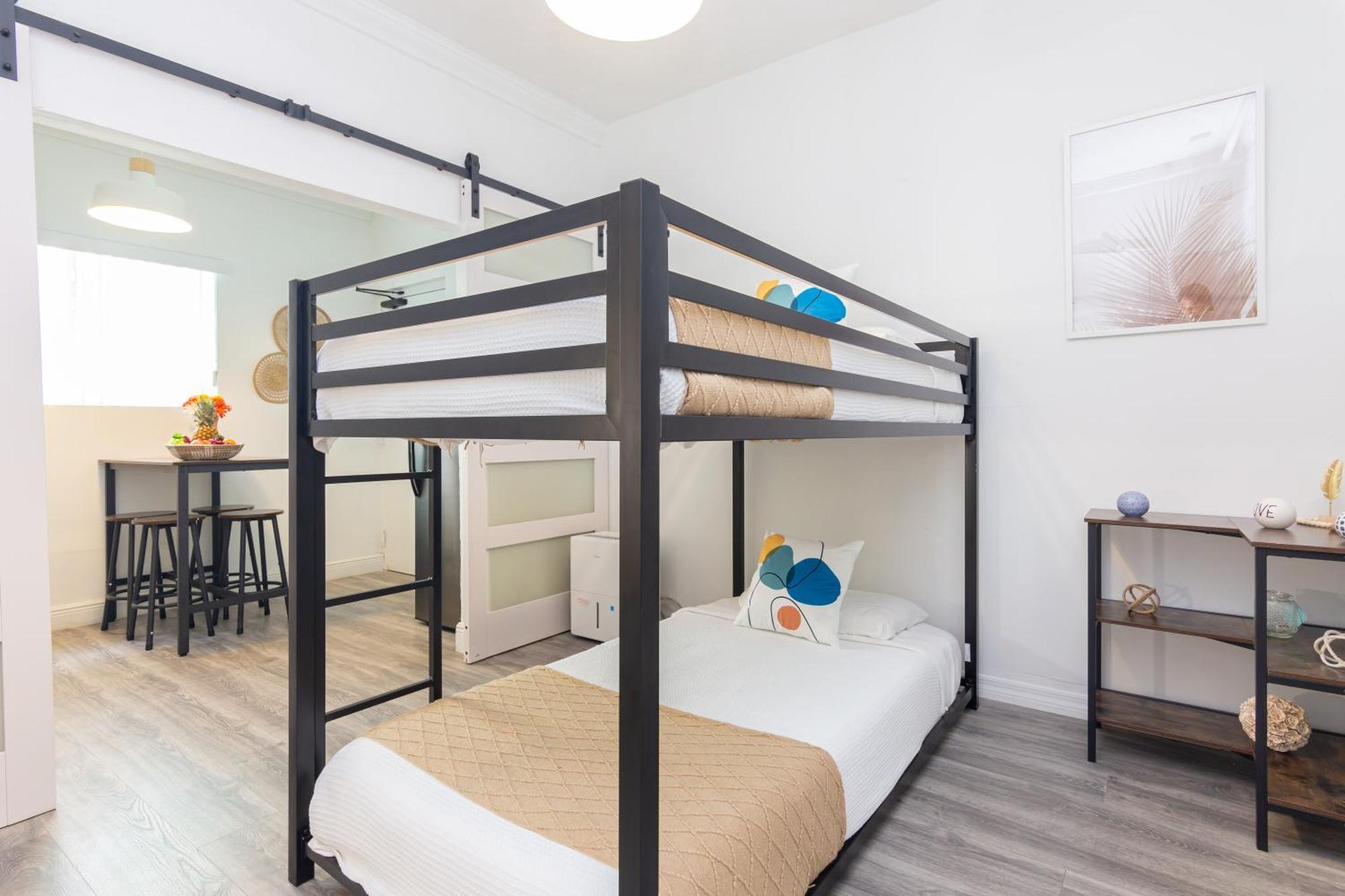 Aparthotel West Deco *