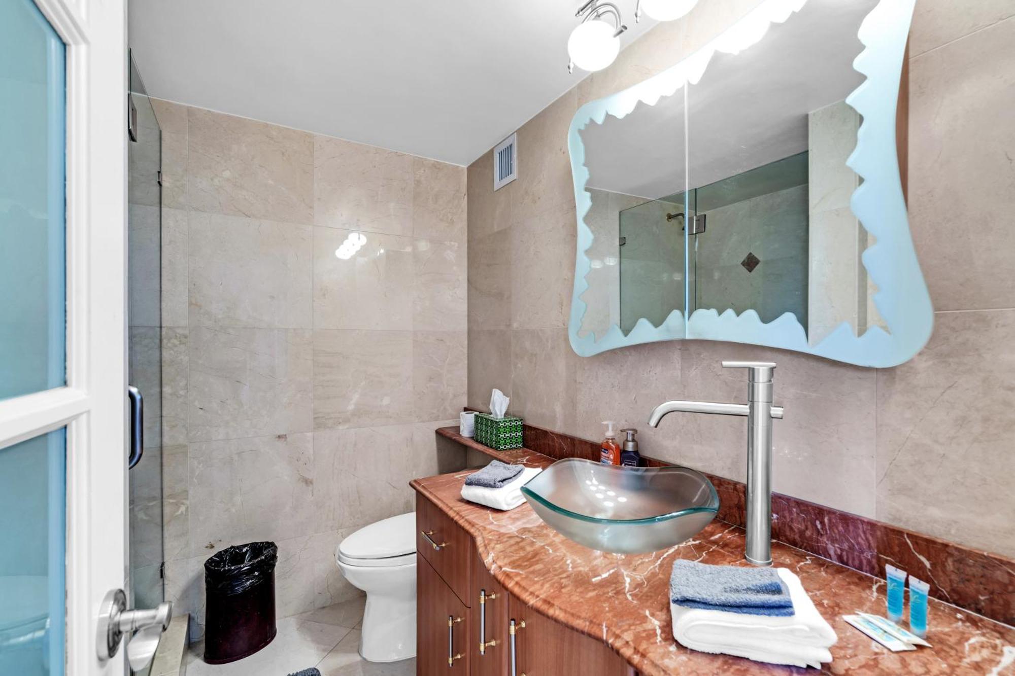 2 Bedrooms Unit Oceanfront The Alexander * Miami Beach