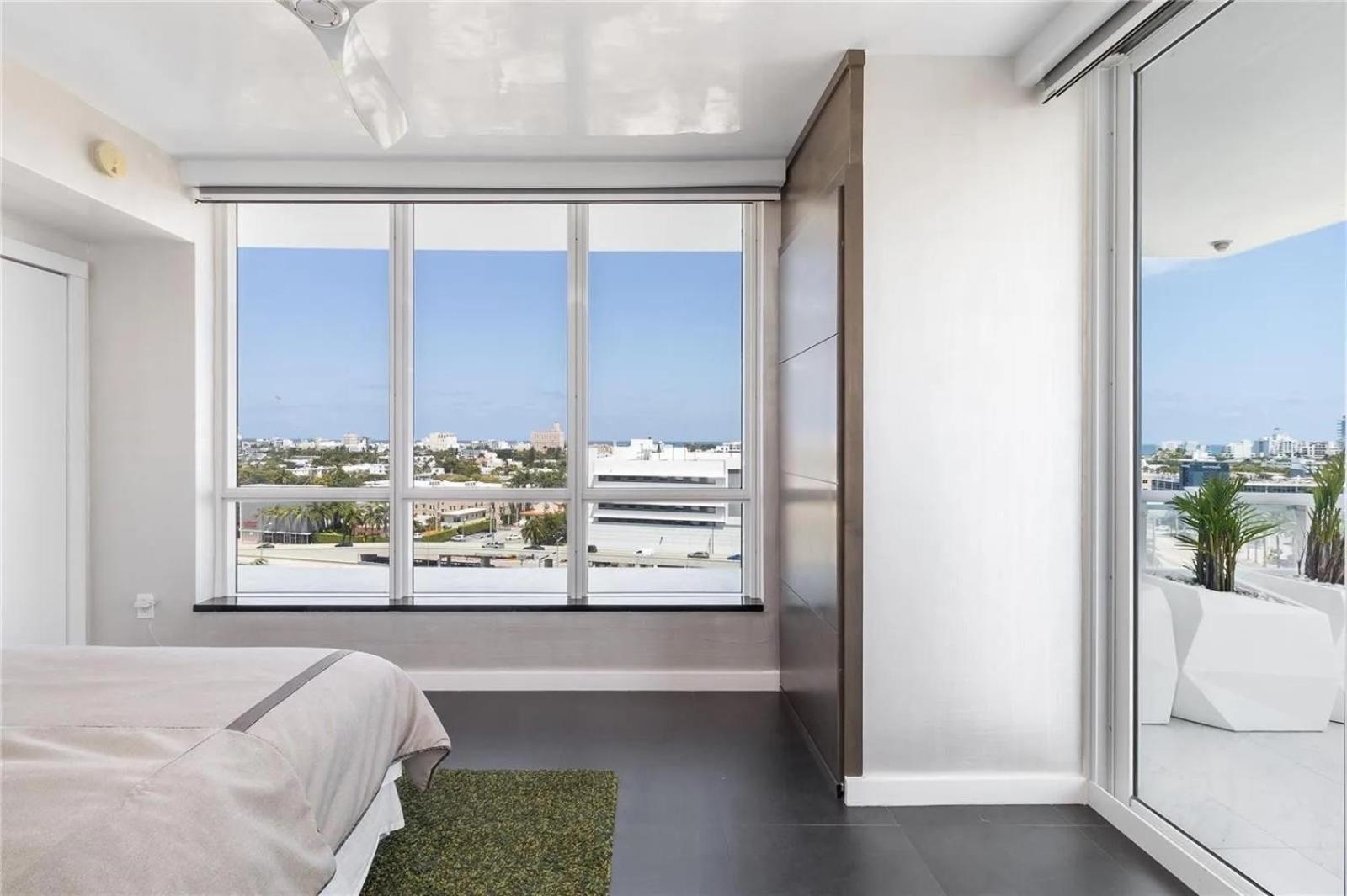 Apartment Sleek And Chic Two Bedrooms