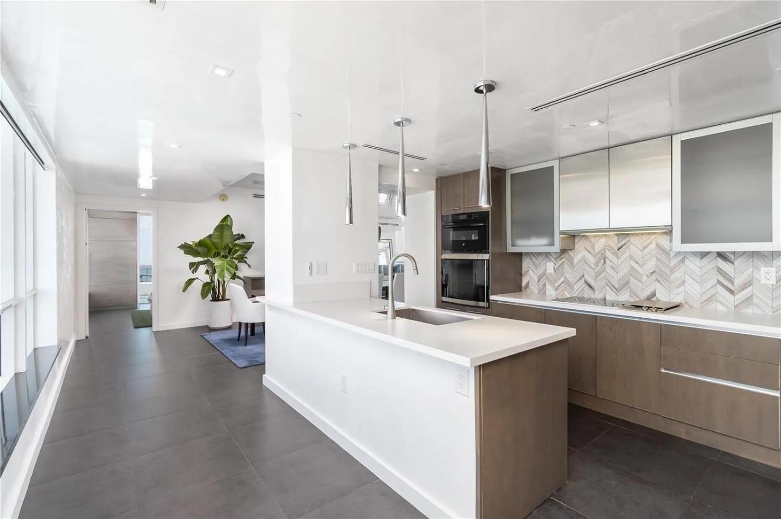 Sleek And Chic Two Bedrooms Miami Beach