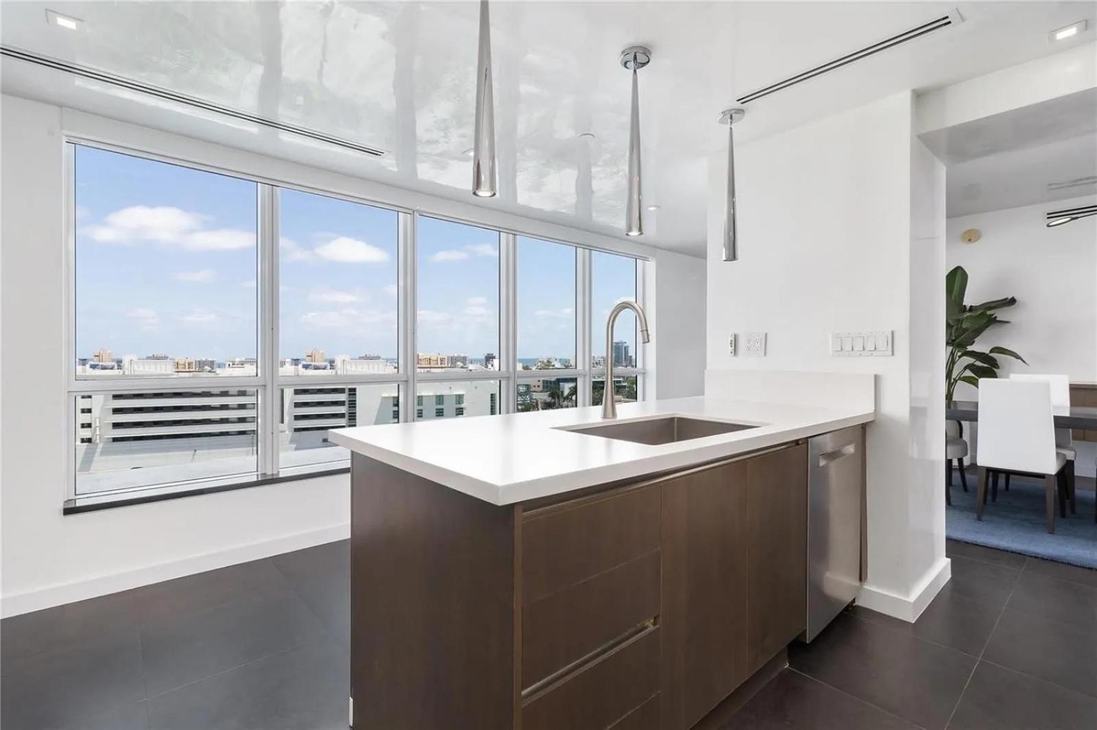 Apartment Sleek And Chic Two Bedrooms