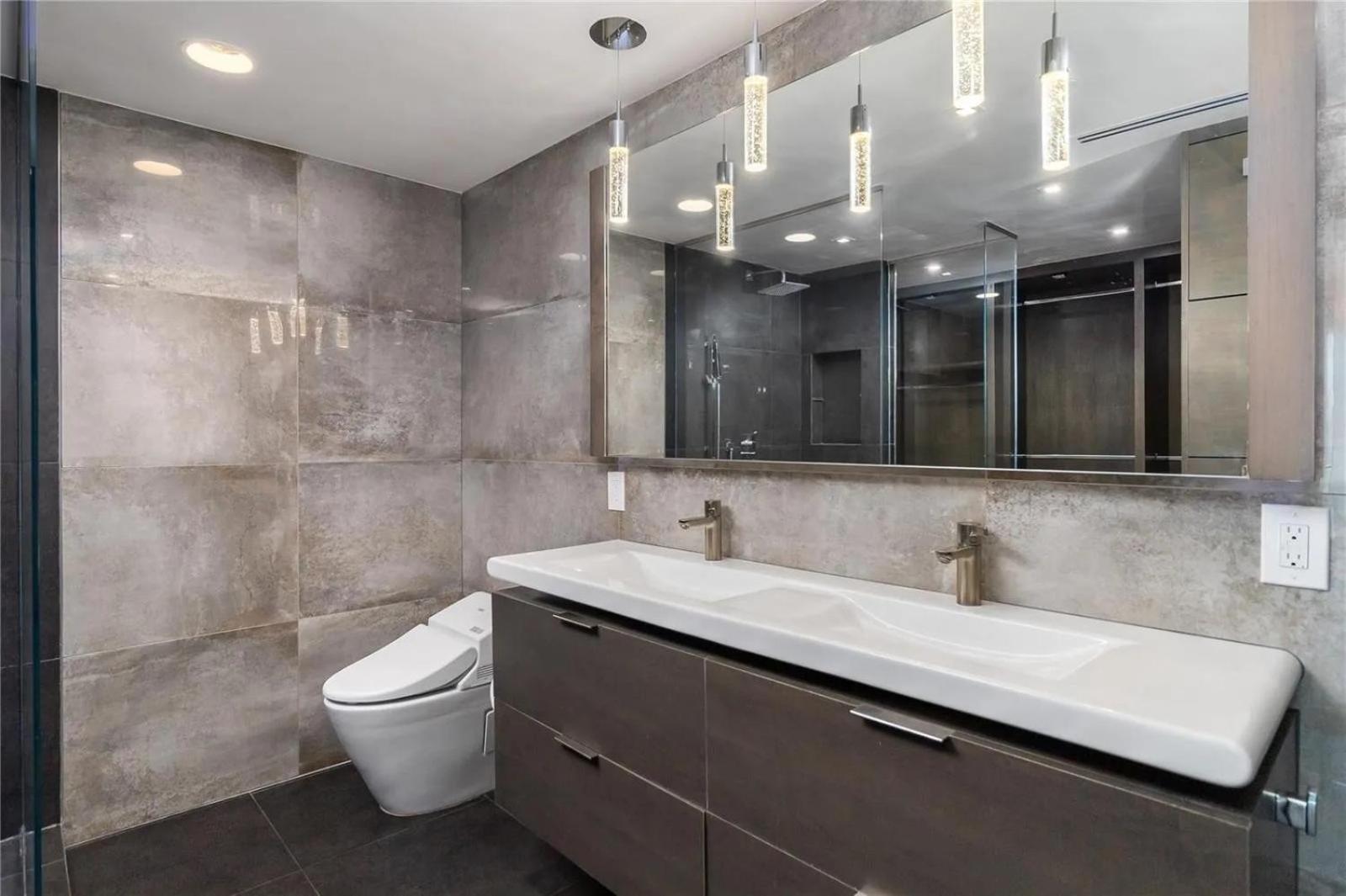 Sleek And Chic Two Bedrooms * Miami Beach
