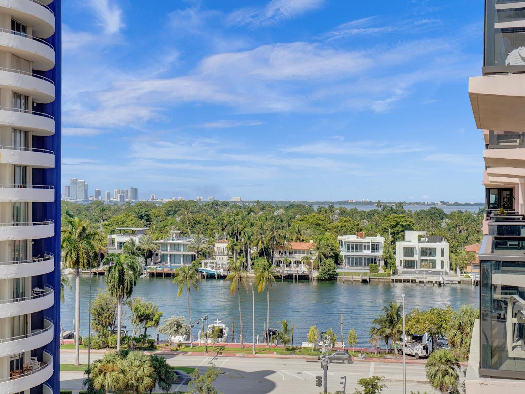Ocean View Spacious Service 907 Apartment Miami Beach