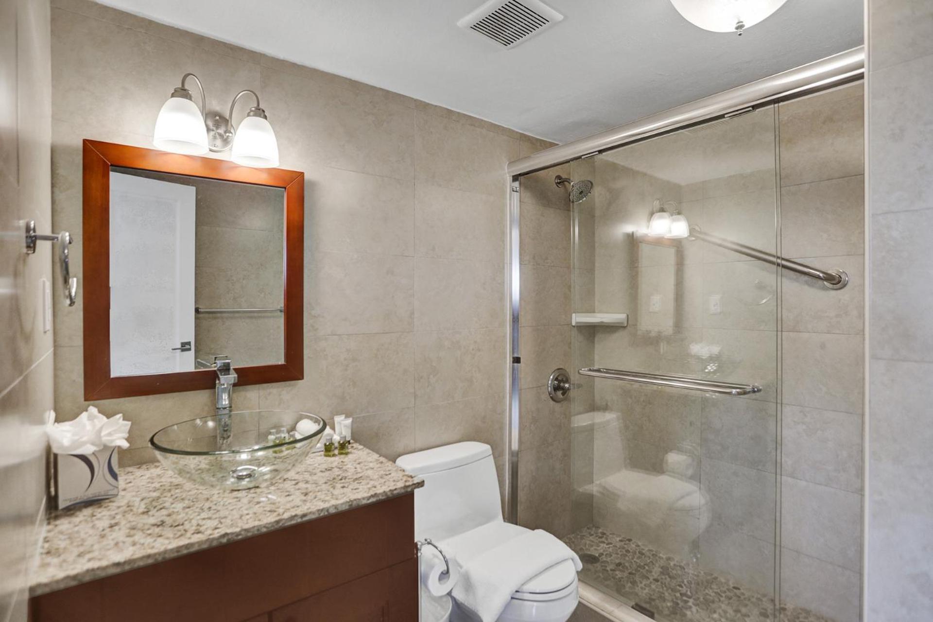 Apartment Corner 2br With Ocean View And Access 820 Miami Beach