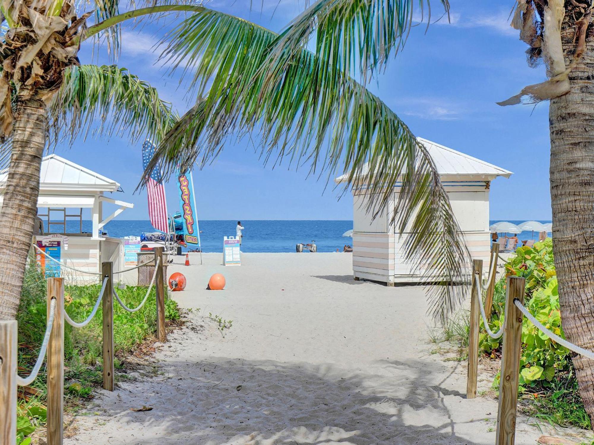 Spacious Ocean View Service 803 Apartment Miami Beach