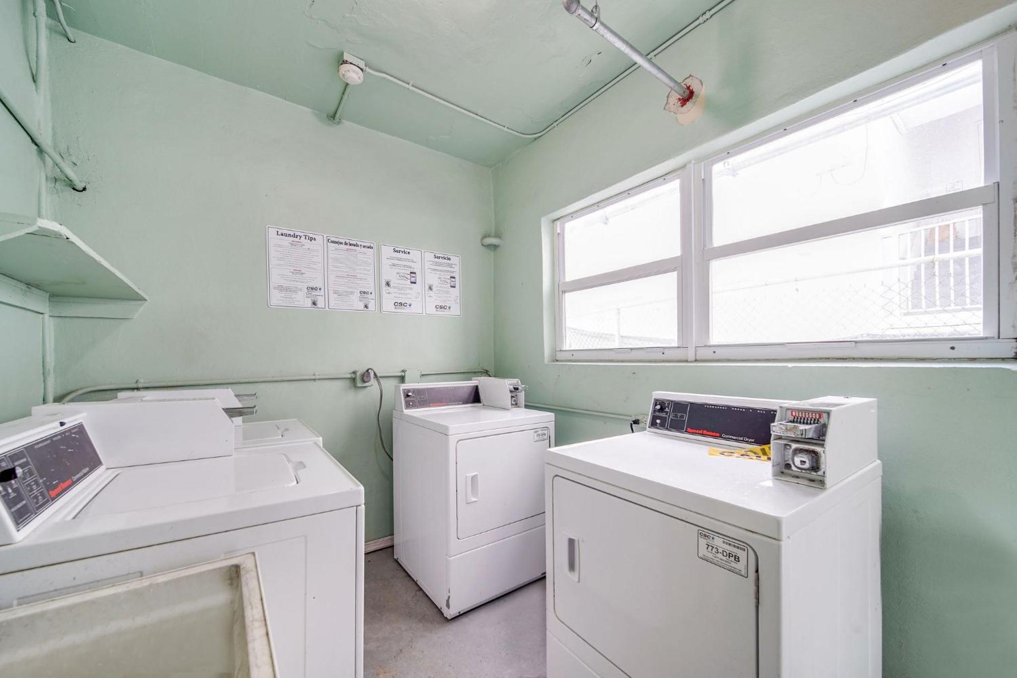 Apartment Ocean Drive Comfy Apt, W/2 Queen Beds By The *