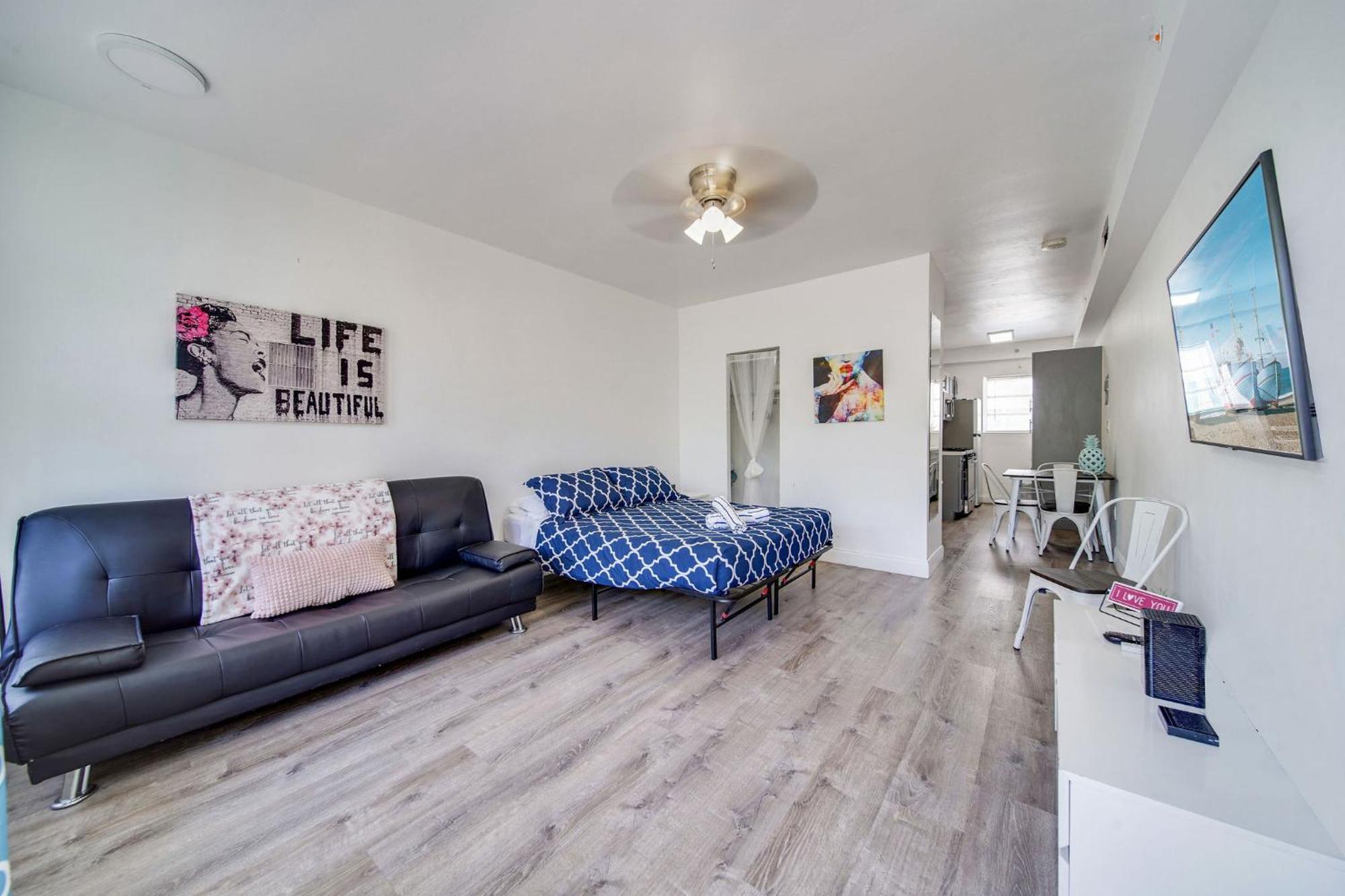 Ocean Drive Comfy Apt, W/2 Queen Beds By The Miami Beach