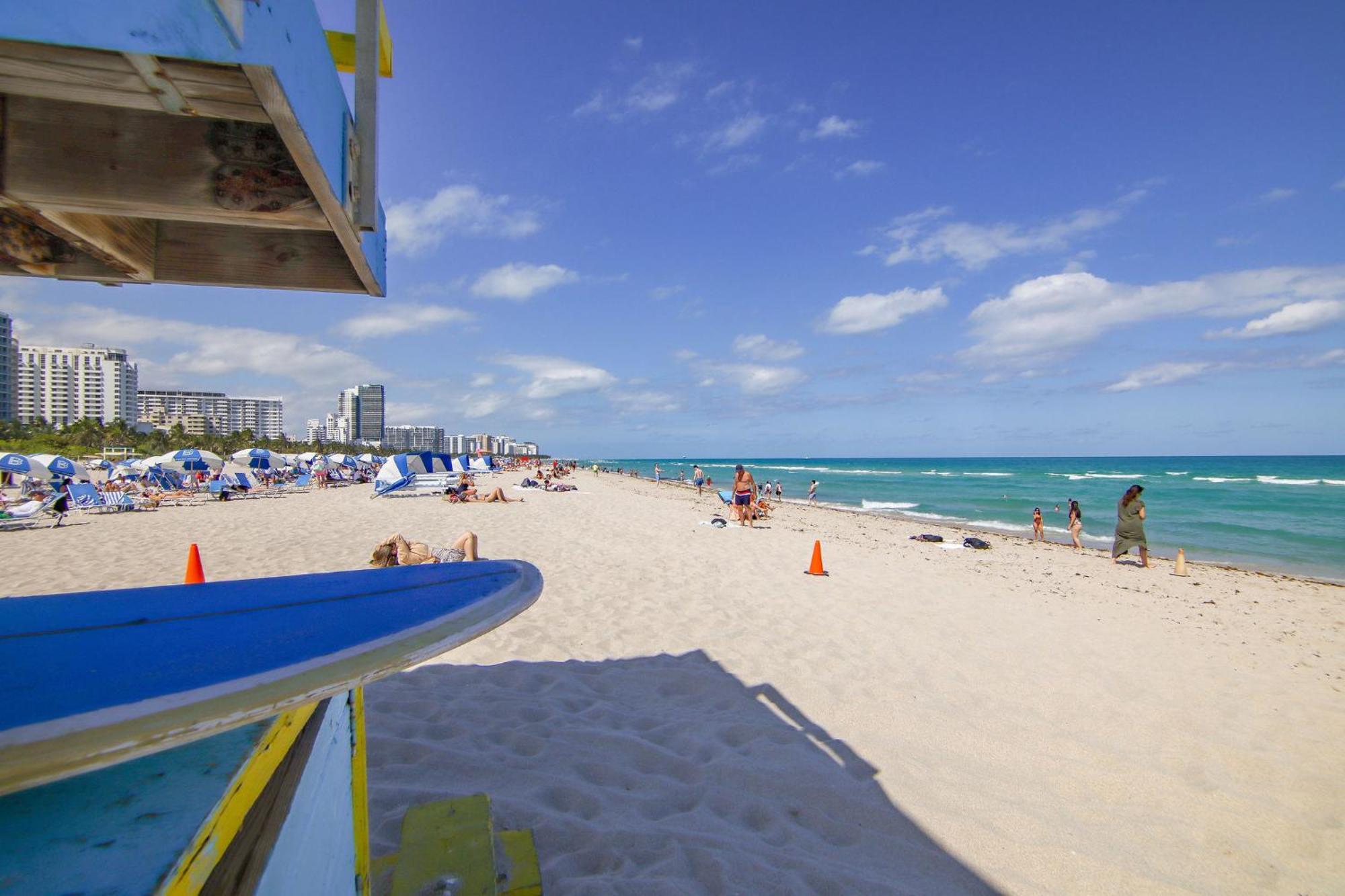 Balcony View W/2 Queen Beds, Ocean Dr * Miami Beach