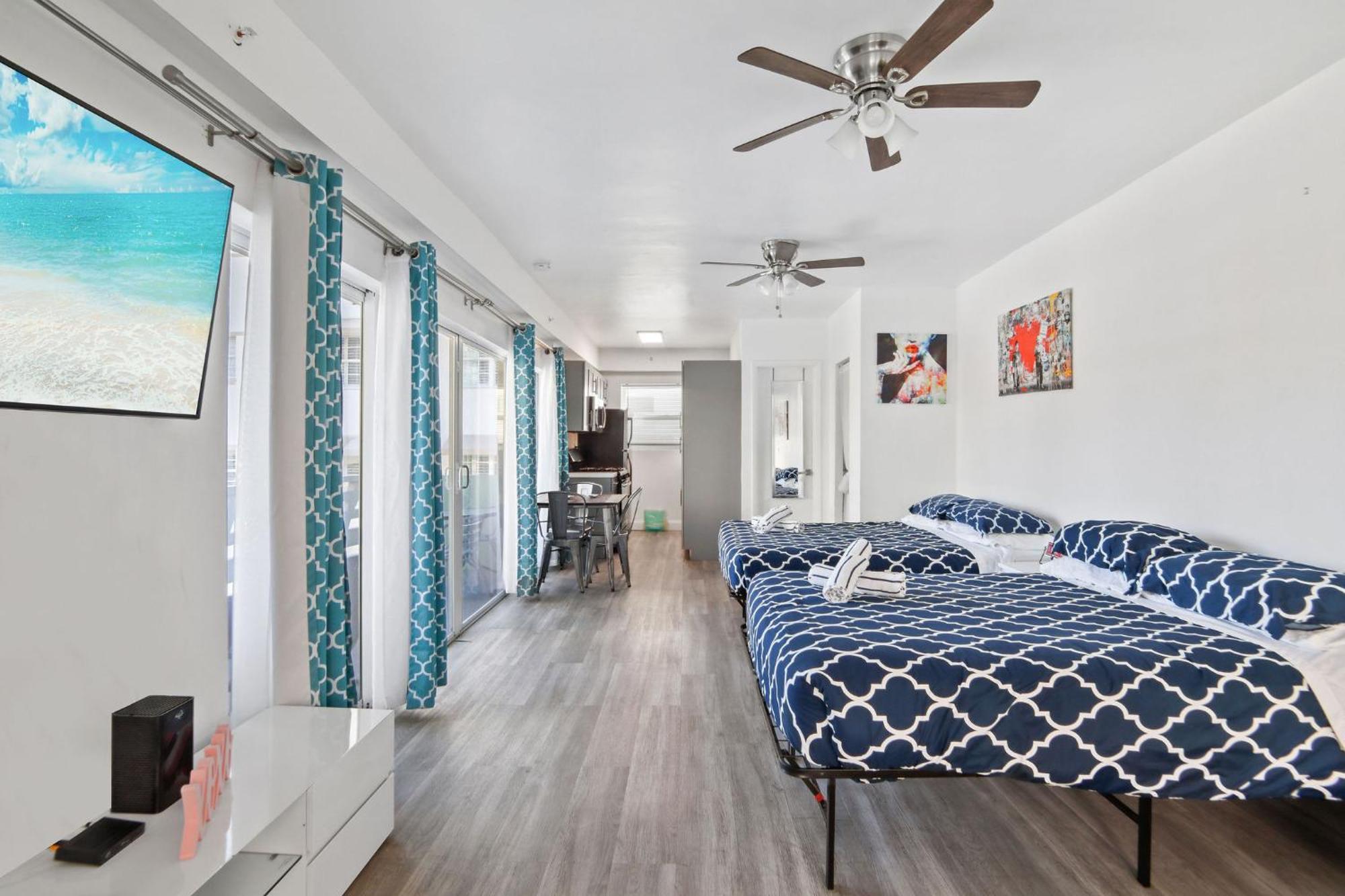 Apartment Balcony View W/2 Queen Beds, Ocean Dr