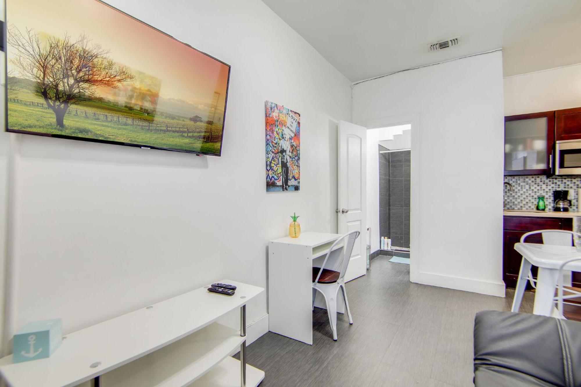 Cozy South 1br Near & Ocean Drive *