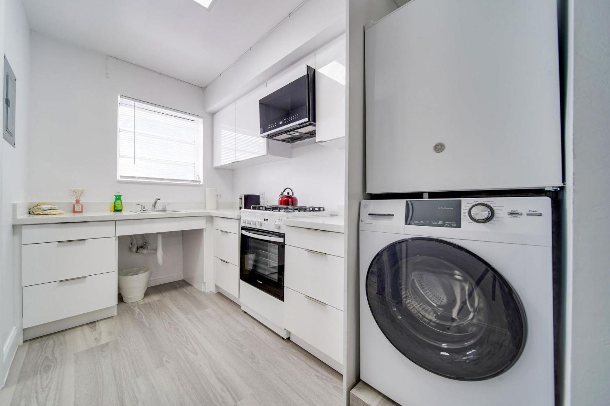 Ocean Drive Prime W/2 Queenbeds & Washer/dryer Apartment Miami Beach