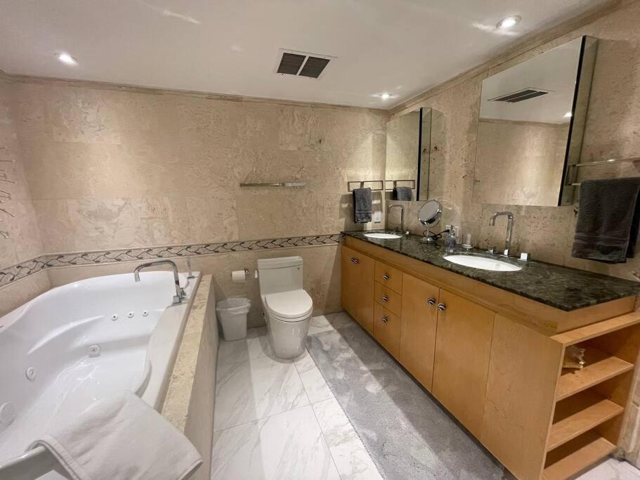 Ocean Front 2 Bedroom And 2 Bathroom At The Alexander Miami Beach