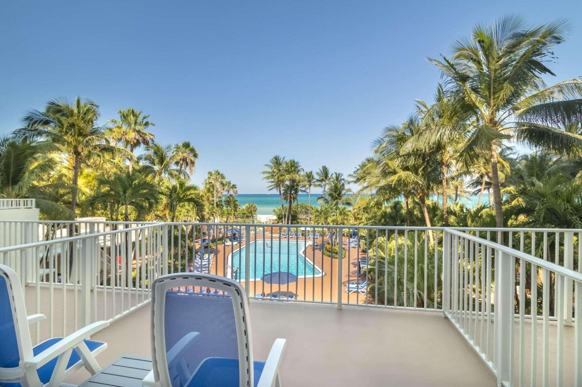 Radisson Miami Hotel