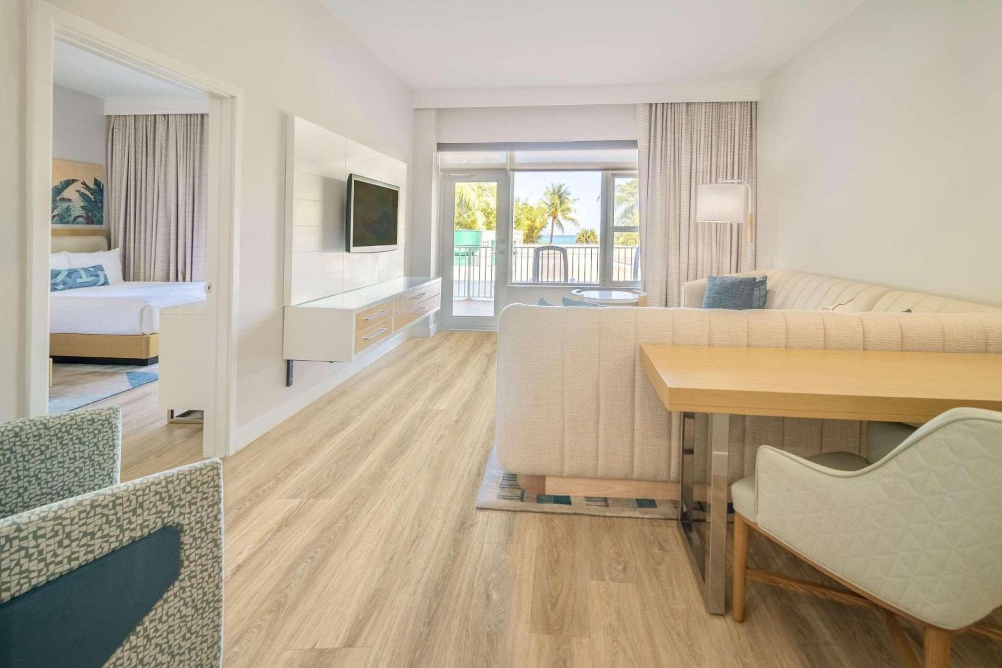 Radisson Miami 4* Miami Beach