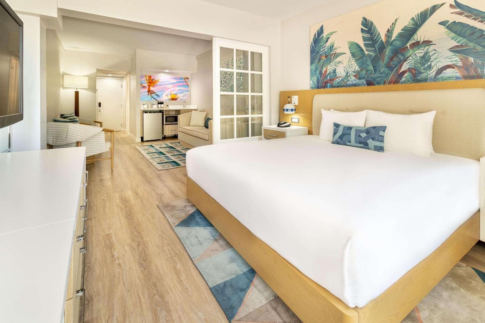 Radisson Miami Hotel