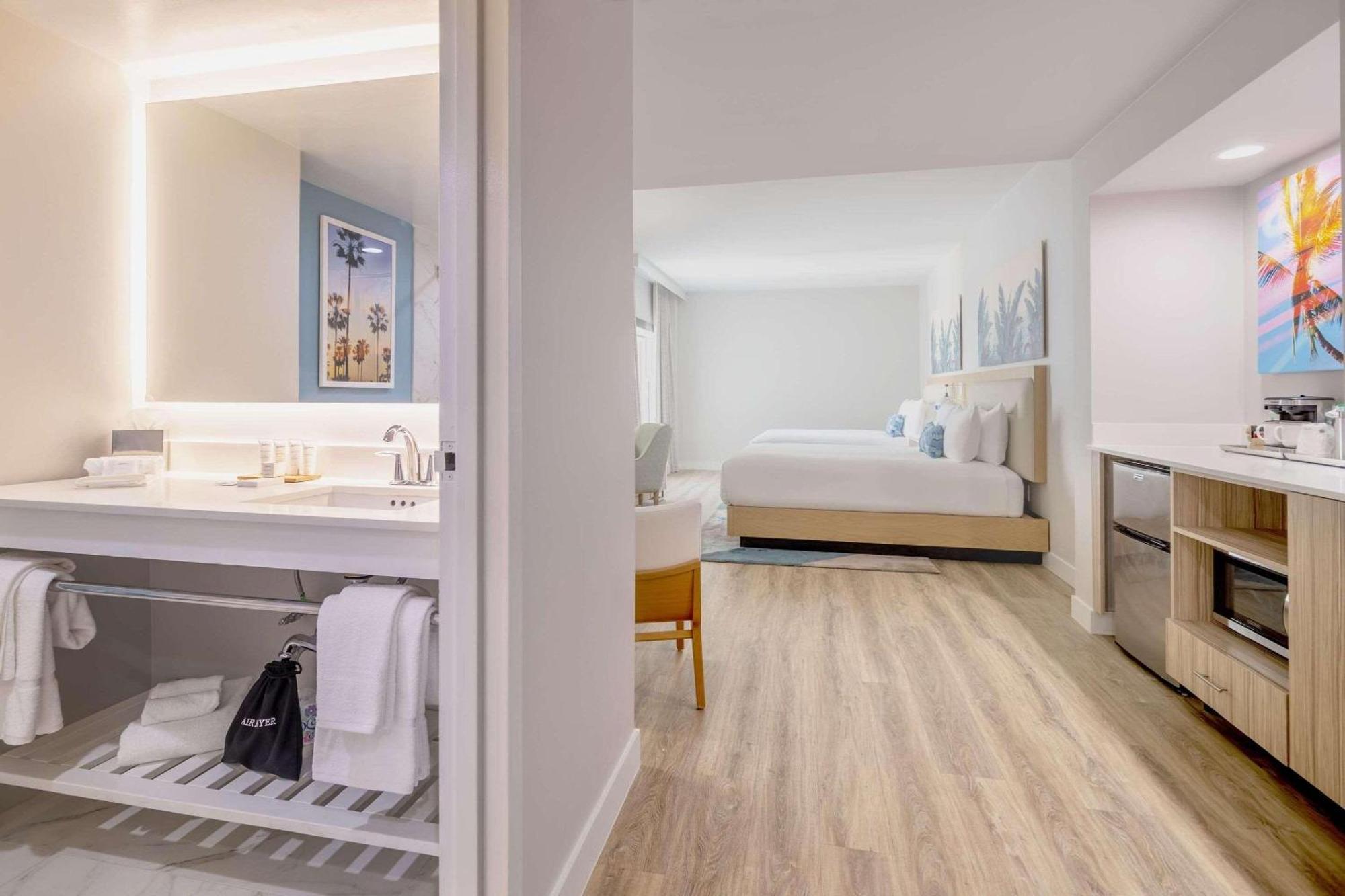 Radisson Miami