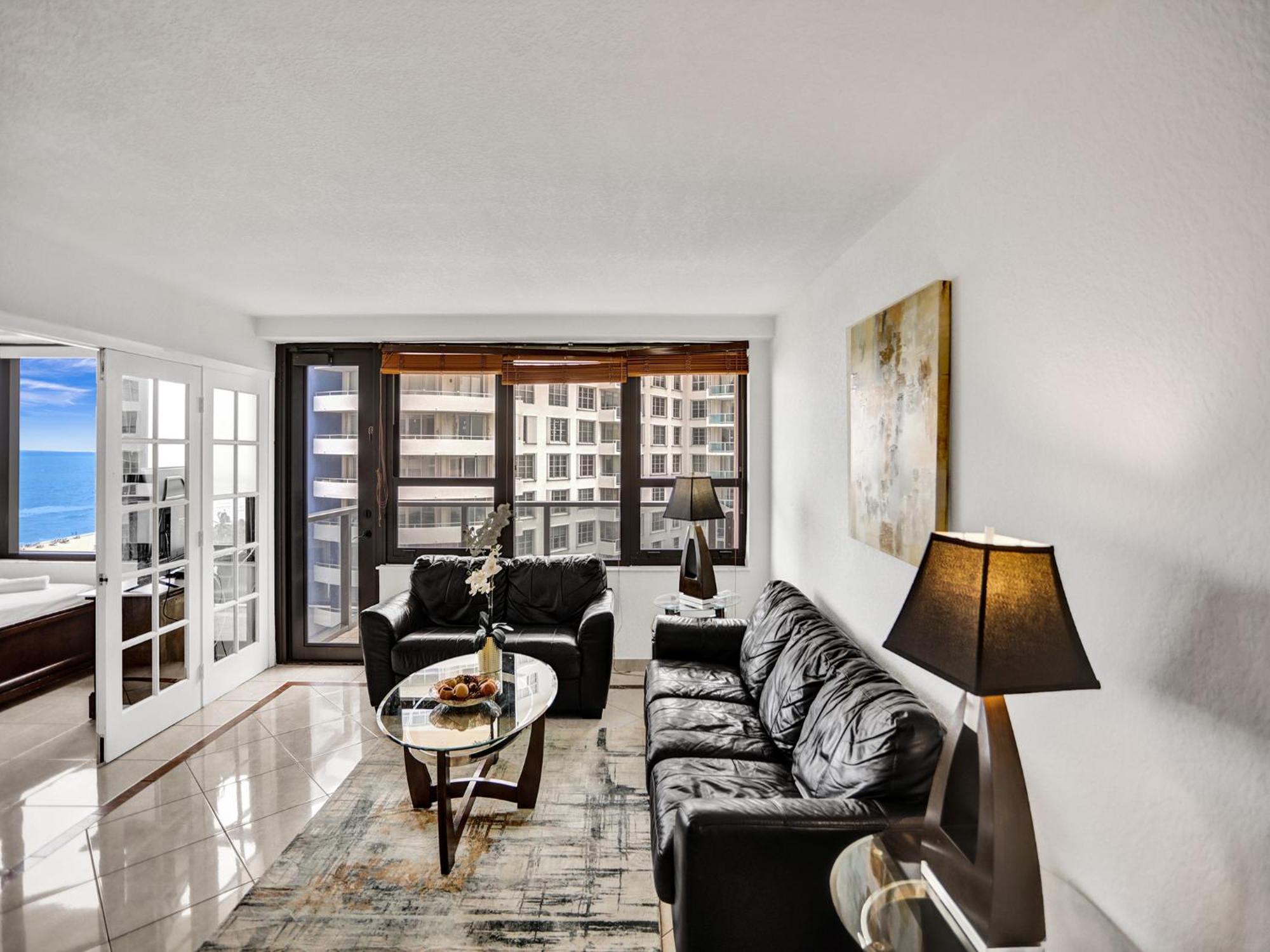 Perfect Ocean View Service 1109 Apartment