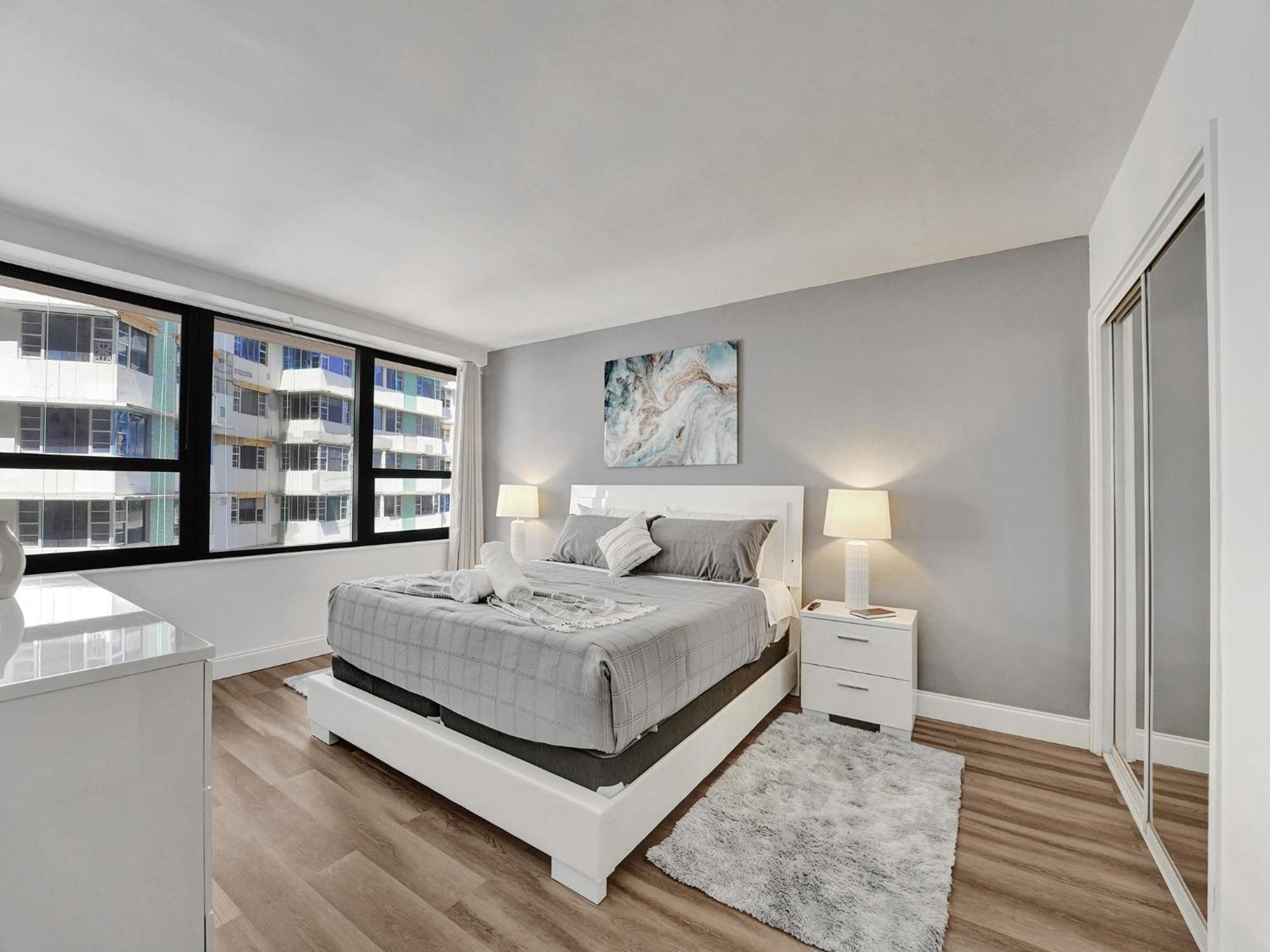 Apartment Awesome With Amenities 1016