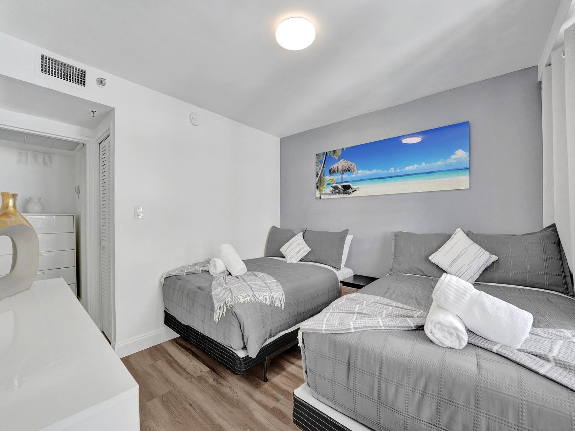 Awesome With Amenities 1016 *