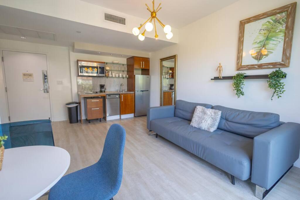 King Bed-apt With Rooftop Pool-bar D303 Apartment Miami Beach
