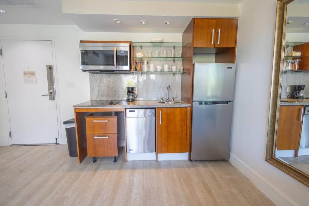 King Bed-apt With Rooftop Pool-bar D303 *