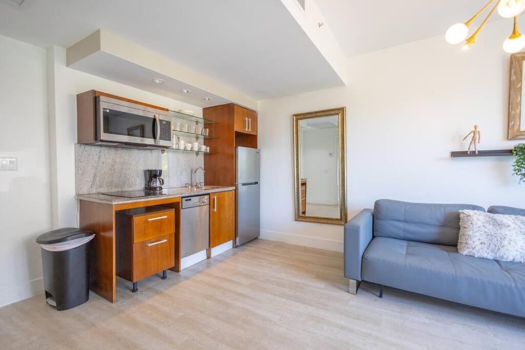 King Bed-apt With Rooftop Pool-bar D303 * Miami Beach