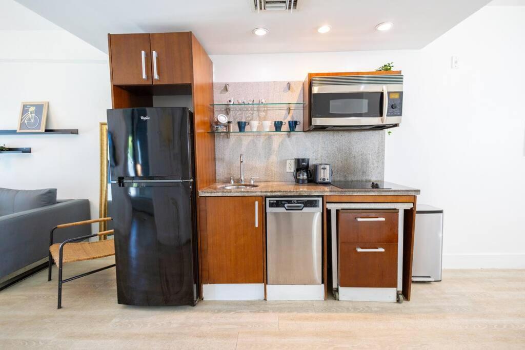 Apartment King 1 Bed With Rooftop Pool C202