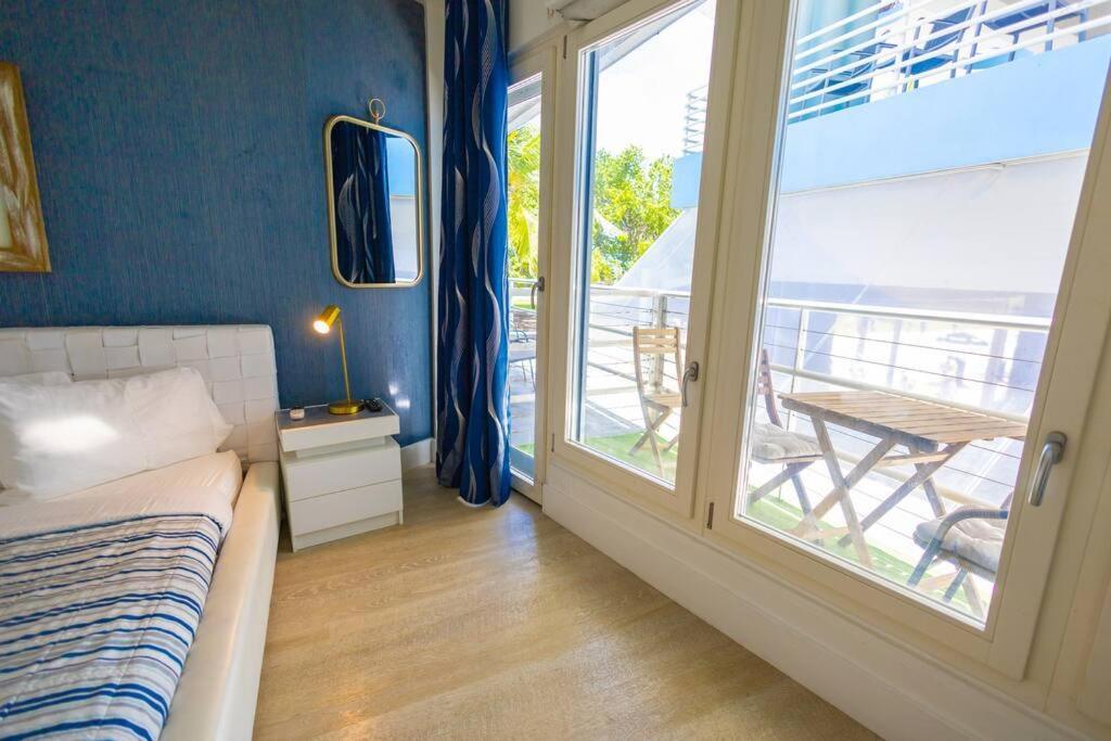 King 1 Bed With Rooftop Pool C202 Miami Beach